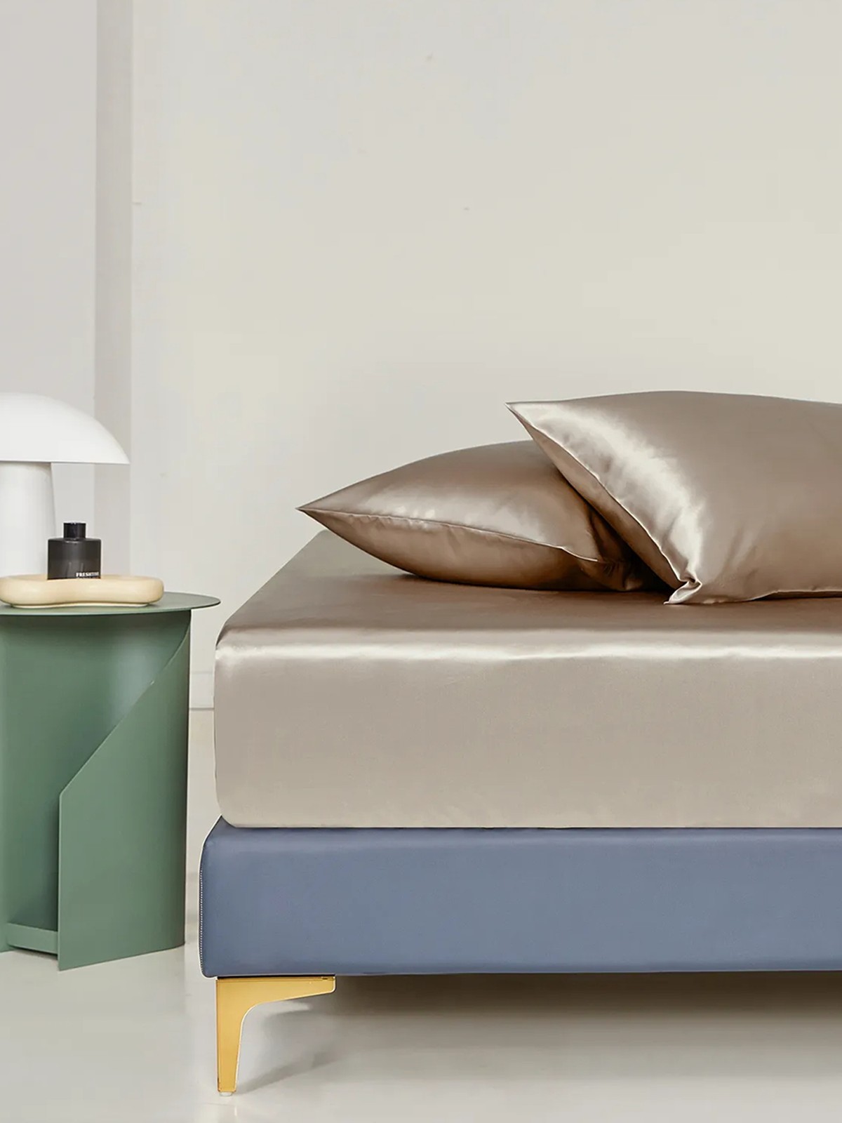 Parure de lit en soie 4 pièces 22 mommes (1 drap-housse + 1 housse de couette + 2 taies d'oreiller)