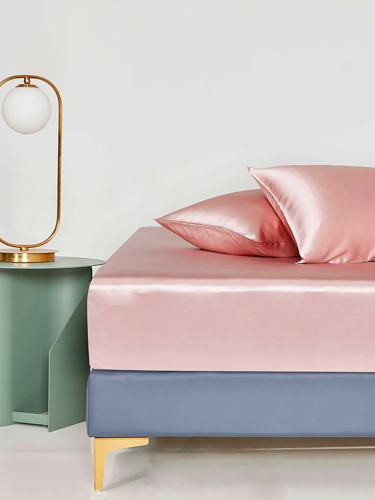 Parure de lit en soie 4 pièces 22 mommes (1 drap-housse + 1 housse de couette + 2 taies d'oreiller)