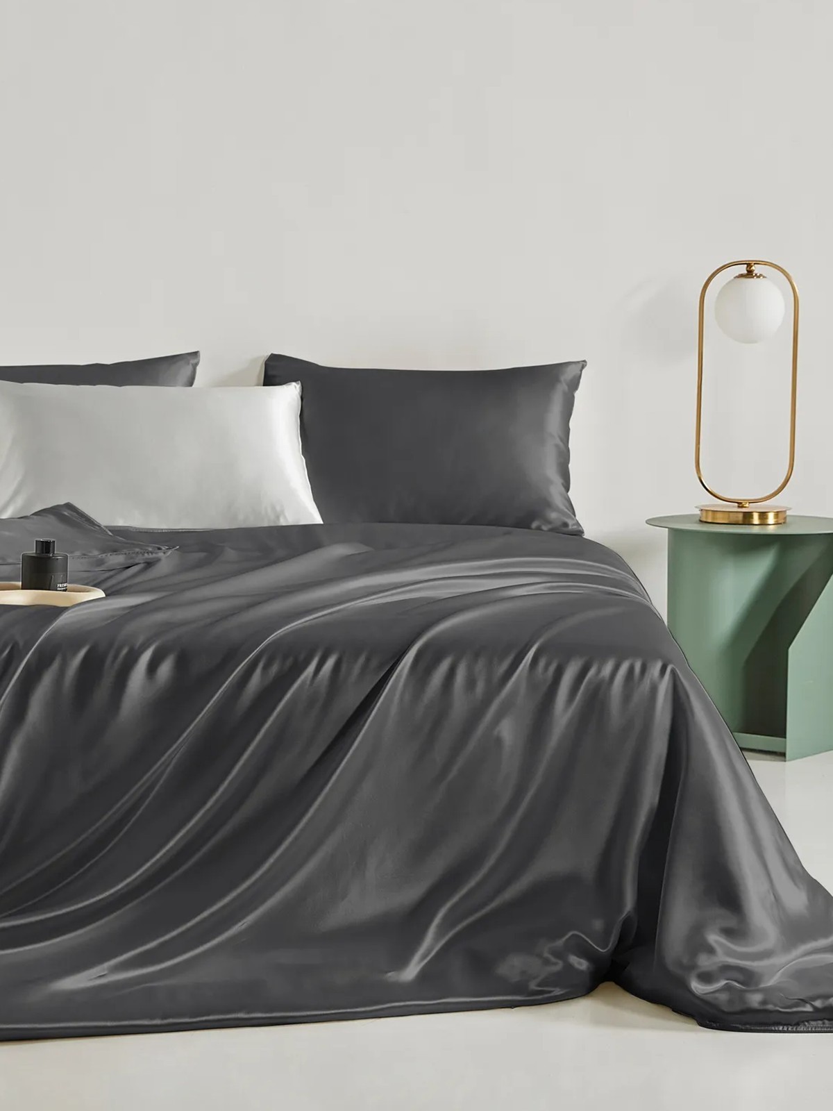 Parure de lit en soie 4 pièces 22 mommes (1 drap-housse + 1 housse de couette + 2 taies d'oreiller)