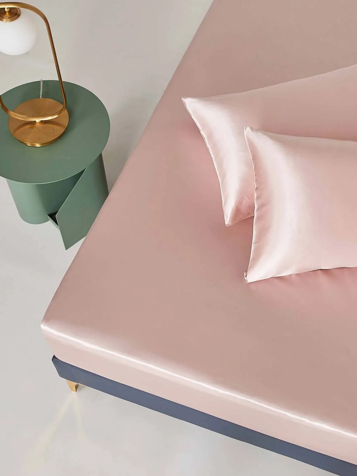 Parure de lit en soie 4 pièces 22 mommes (1 drap-housse + 1 housse de couette + 2 taies d'oreiller)