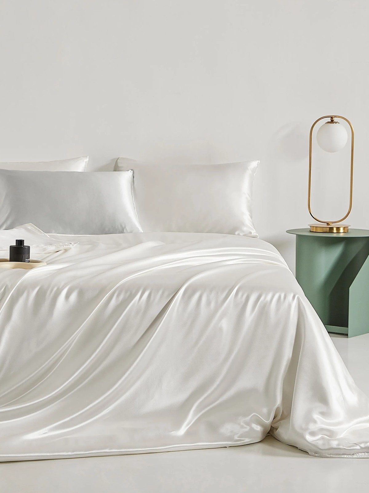 Parure de lit en soie 4 pièces 22 mommes (1 drap-housse + 1 housse de couette + 2 taies d'oreiller)