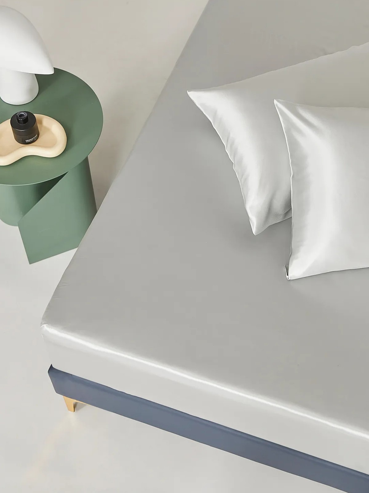 Parure de lit en soie 4 pièces 22 mommes (1 drap-housse + 1 housse de couette + 2 taies d'oreiller)