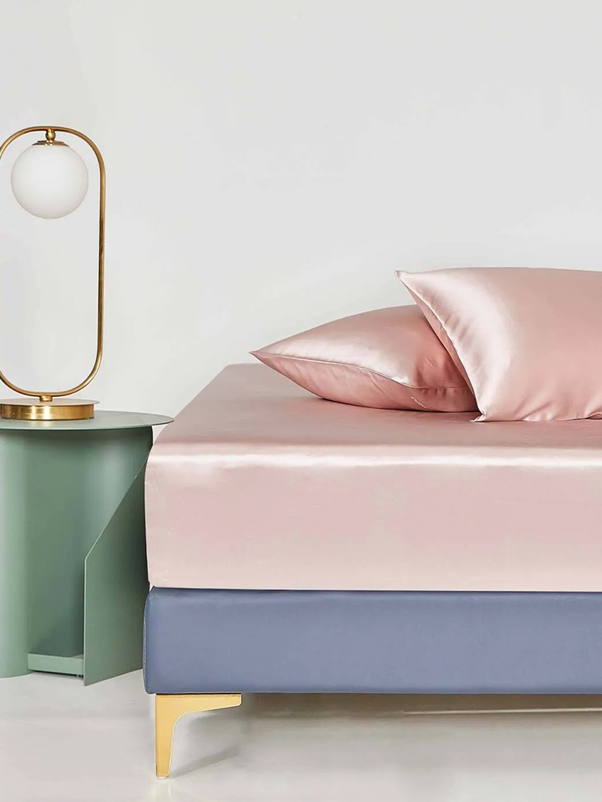 Parure de lit en soie 4 pièces 22 mommes (1 drap-housse + 1 housse de couette + 2 taies d'oreiller)