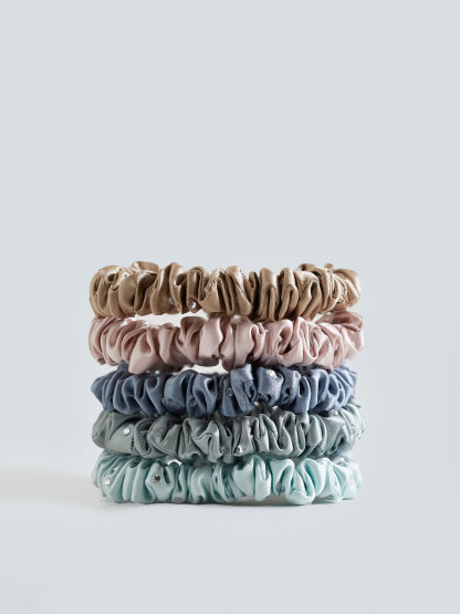 22Momme Seiden-Haargummi mit Strasssteinen, 5er-Set