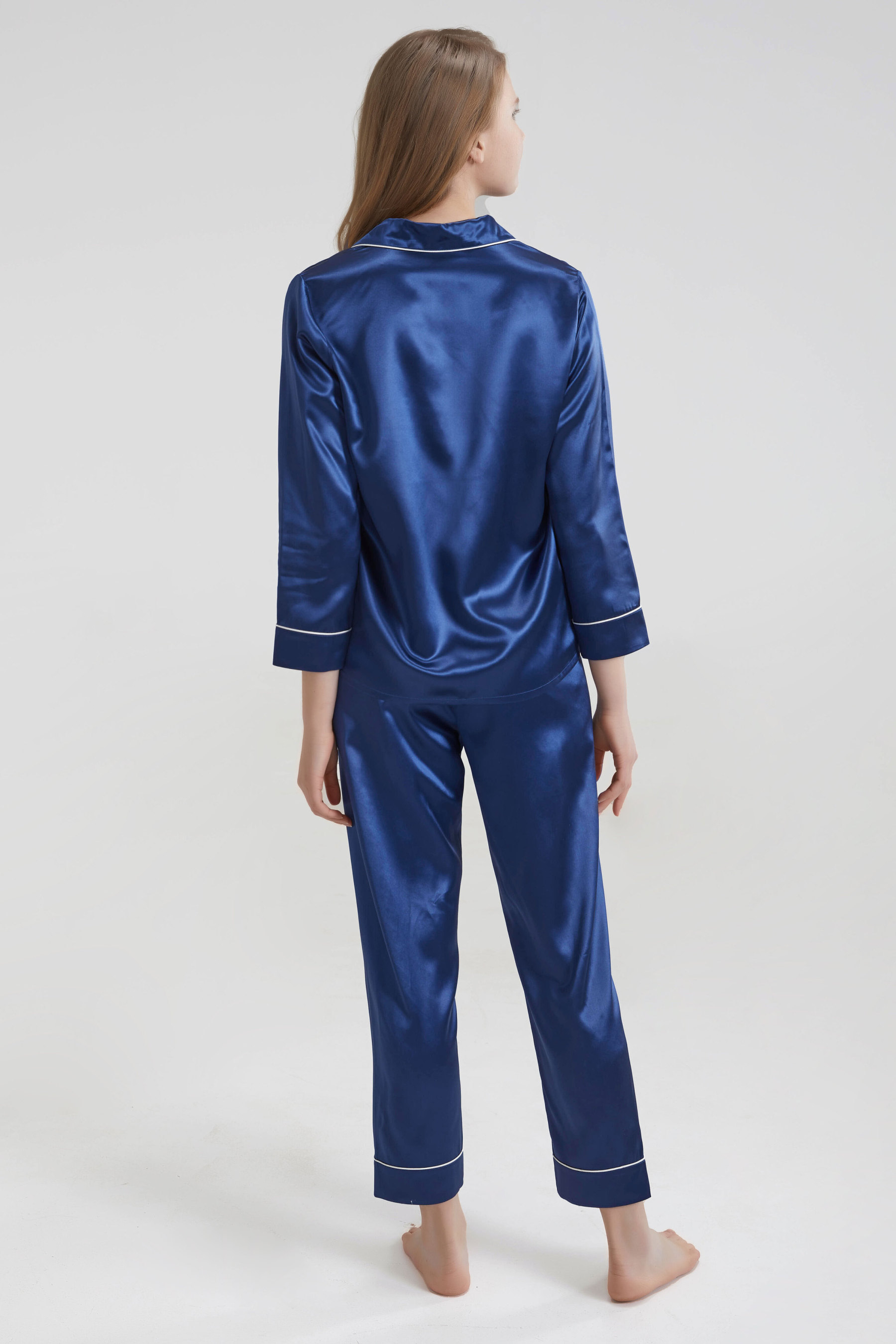 19 Pyjama chemise en soie de Momme