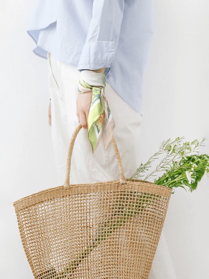 18Momme Seidenschal mit Sunset-Motiv