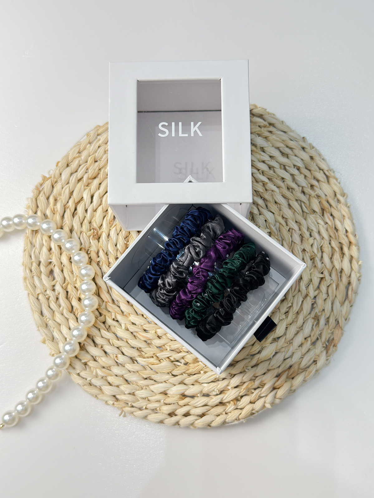 22Momme Seiden-Haargummi mit Strasssteinen, 5er-Set