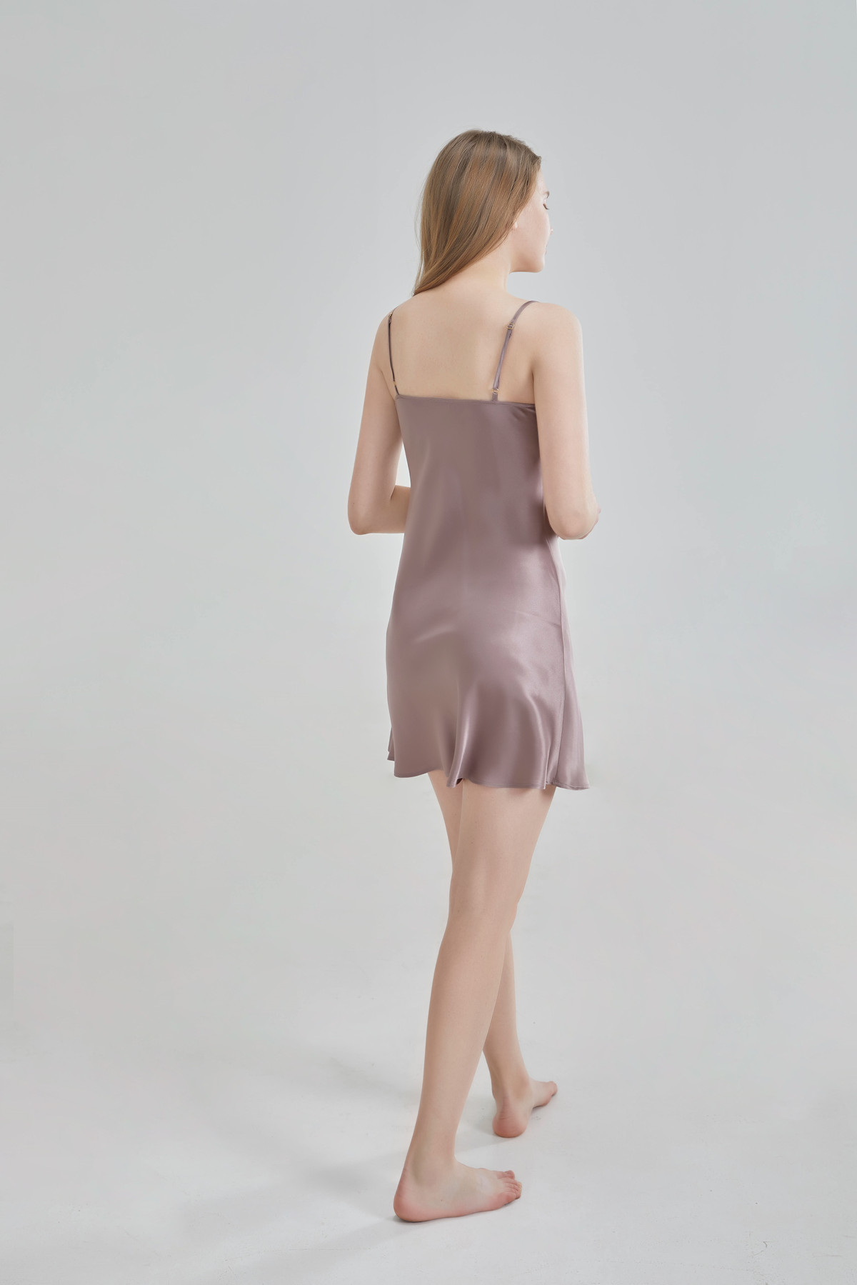 22 Momme Nachthemd-Hosenträger-Set