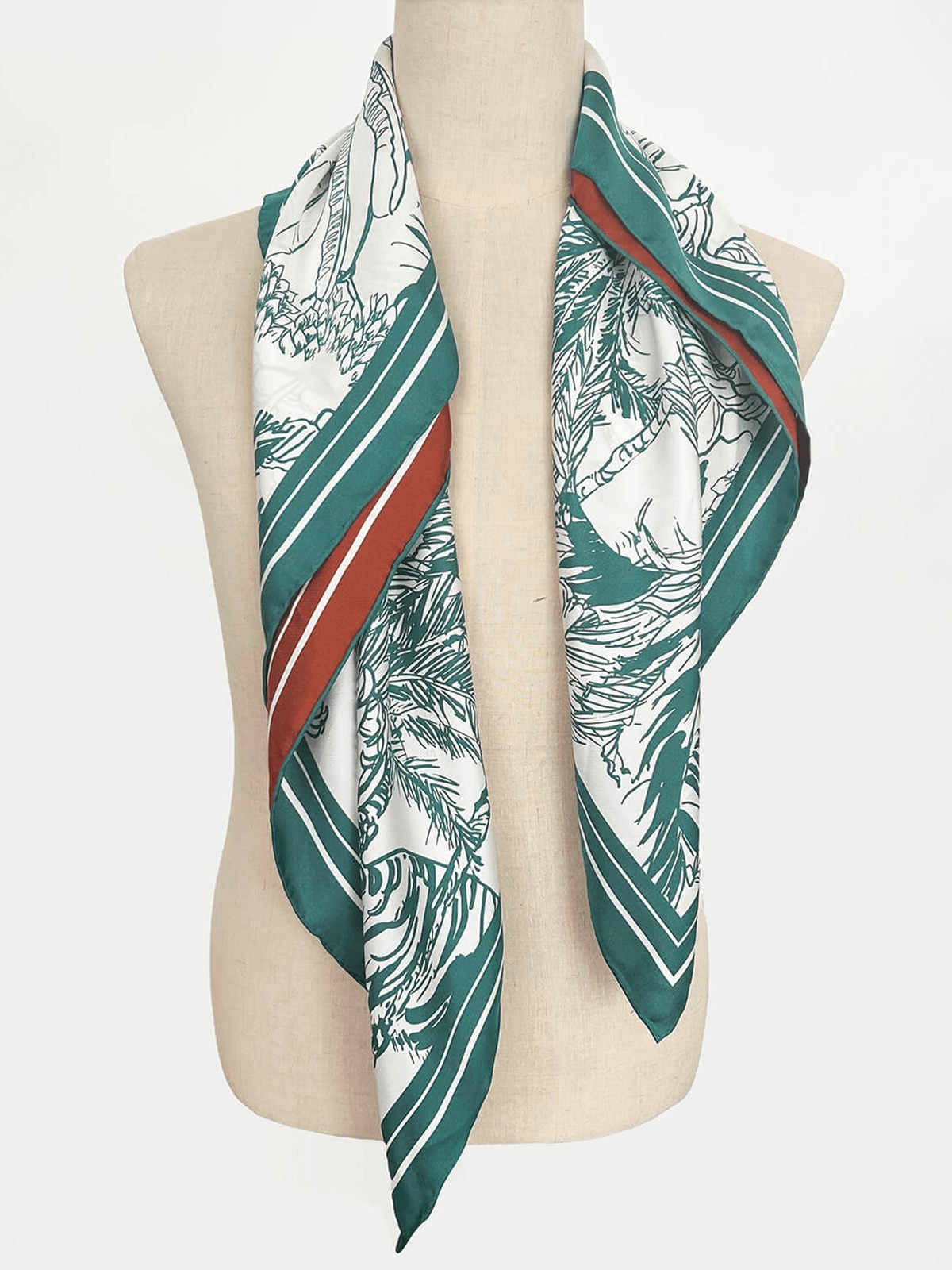 16Momme Seidenschal mit Dschungel-Tiger