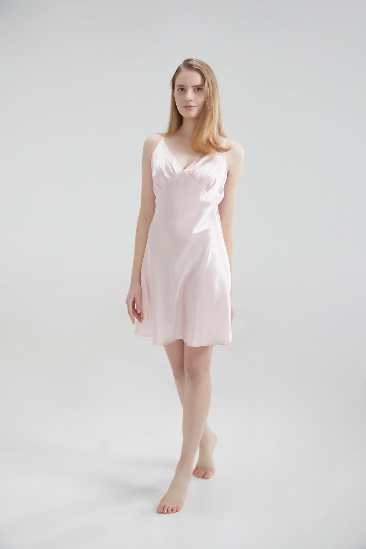 22 Momme Nachthemd-Hosenträger-Set