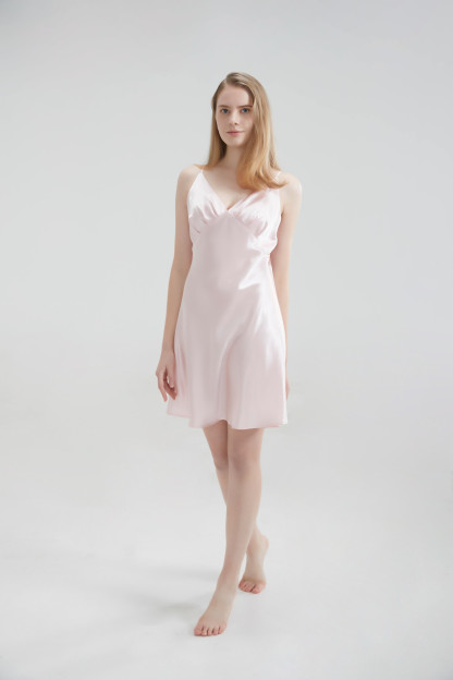 22 Momme Nachthemd-Hosenträger-Set