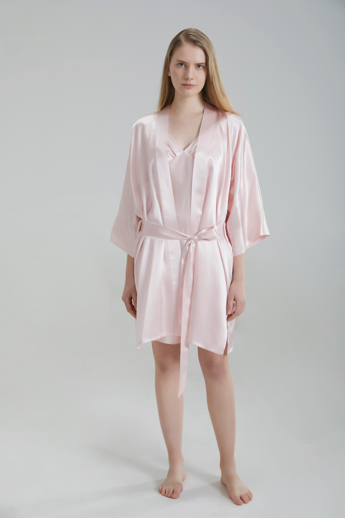 22 Momme Nachthemd-Hosenträger-Set