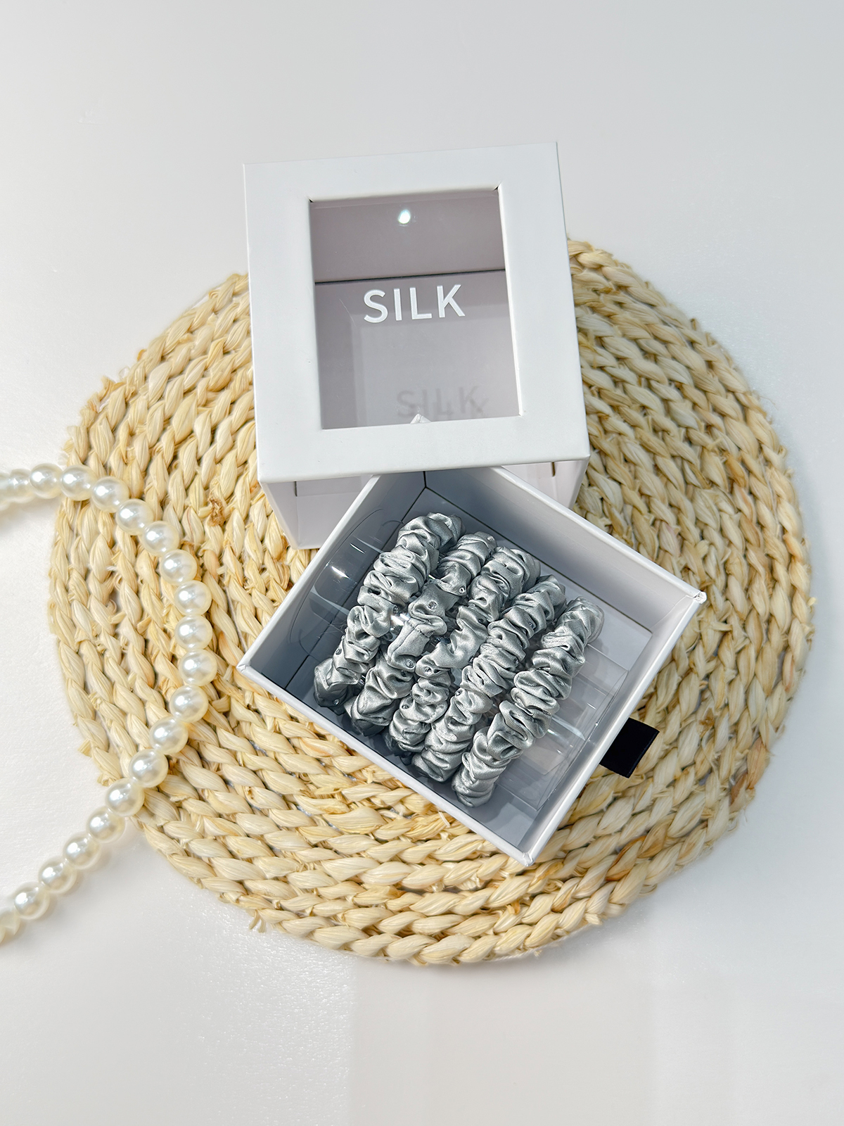 22 Momme Silk Hair Scrunchies 5-Pack (S, Solid Colors)