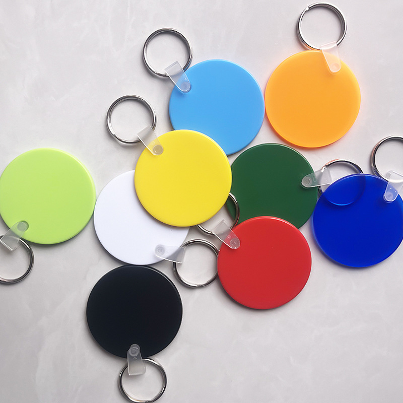 Custom Rubber Bendable Round Shape Silicone Keychain Soft PVC Hotel Key Tags