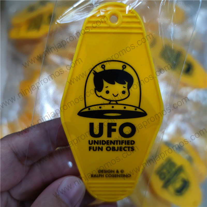 LOW MOQ Custom Plastic Keychain Hotel Key Tags