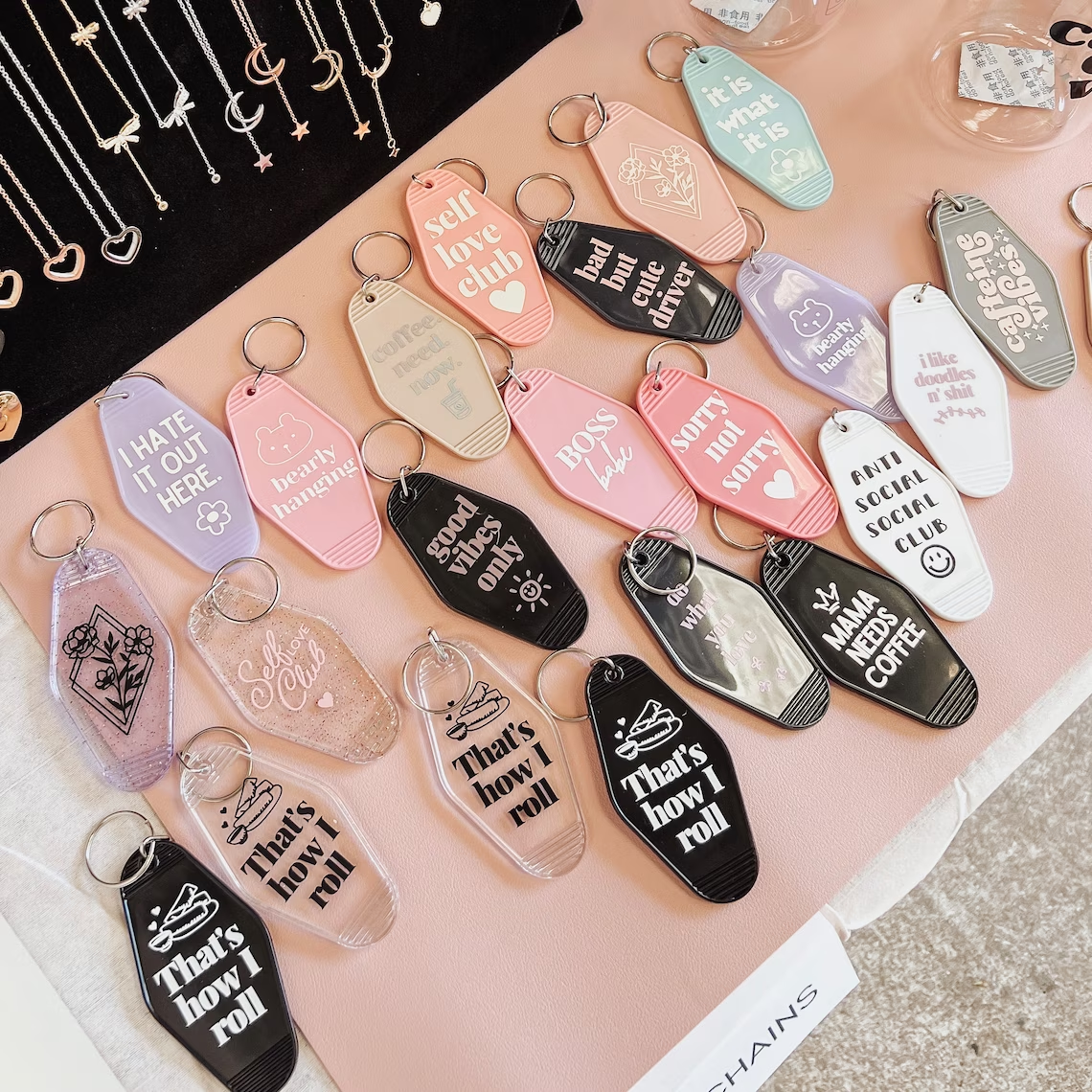 Custom Retro Candy Color Glitter Keychain Vintage Hotel Key Tag