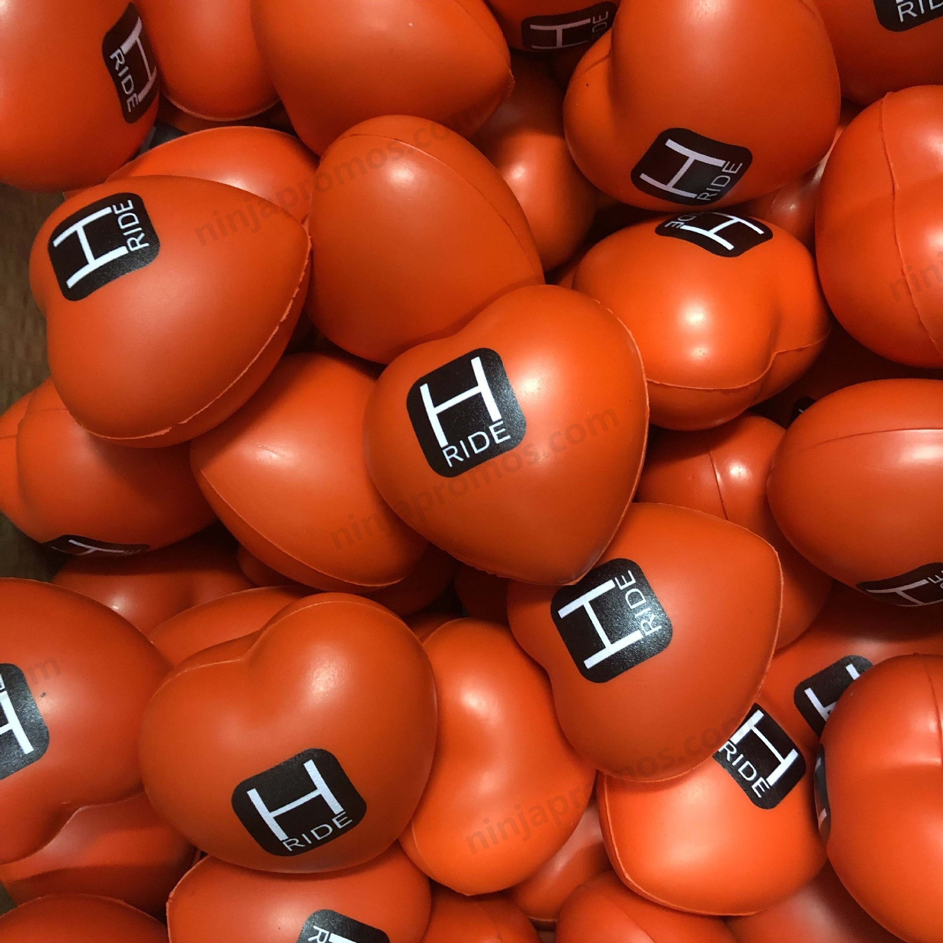 Wholesale Custom Logo PU Foam Stress Ball Heart Stress Reliever For Love