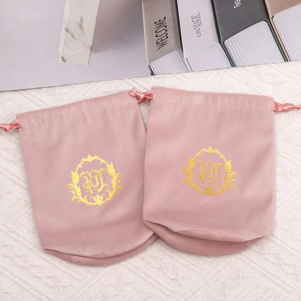 Custom Logo Velvet Round Bottom Drawstring Candle Bags Gift Pouches