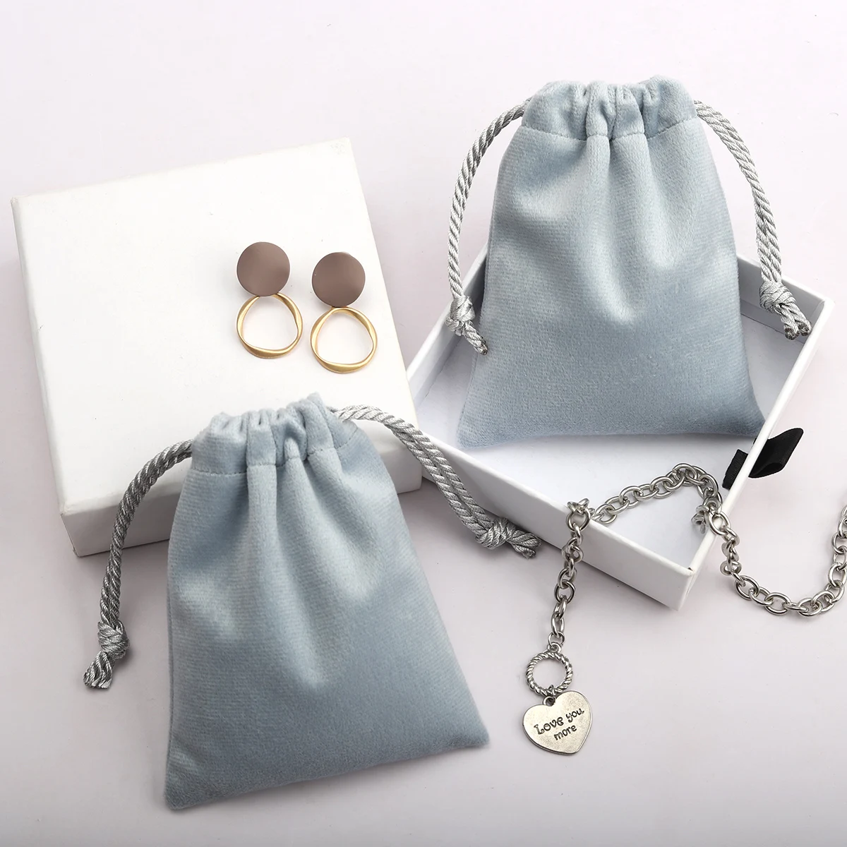 Custom Logo Jewelry Velvet Drawstring Pouches