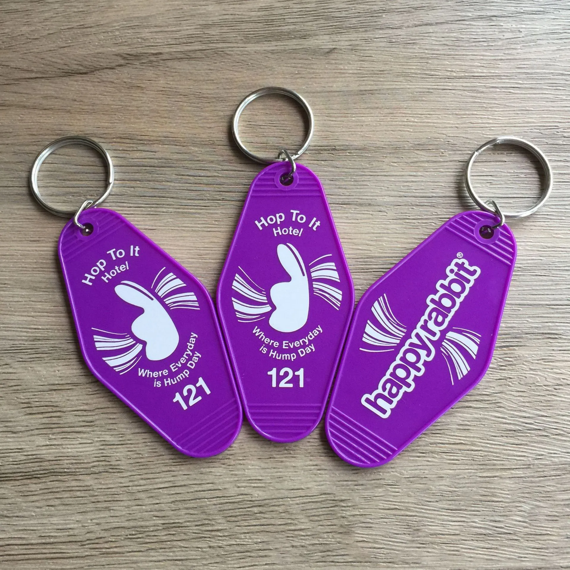 LOW MOQ Custom Plastic Keychain Hotel Key Tags