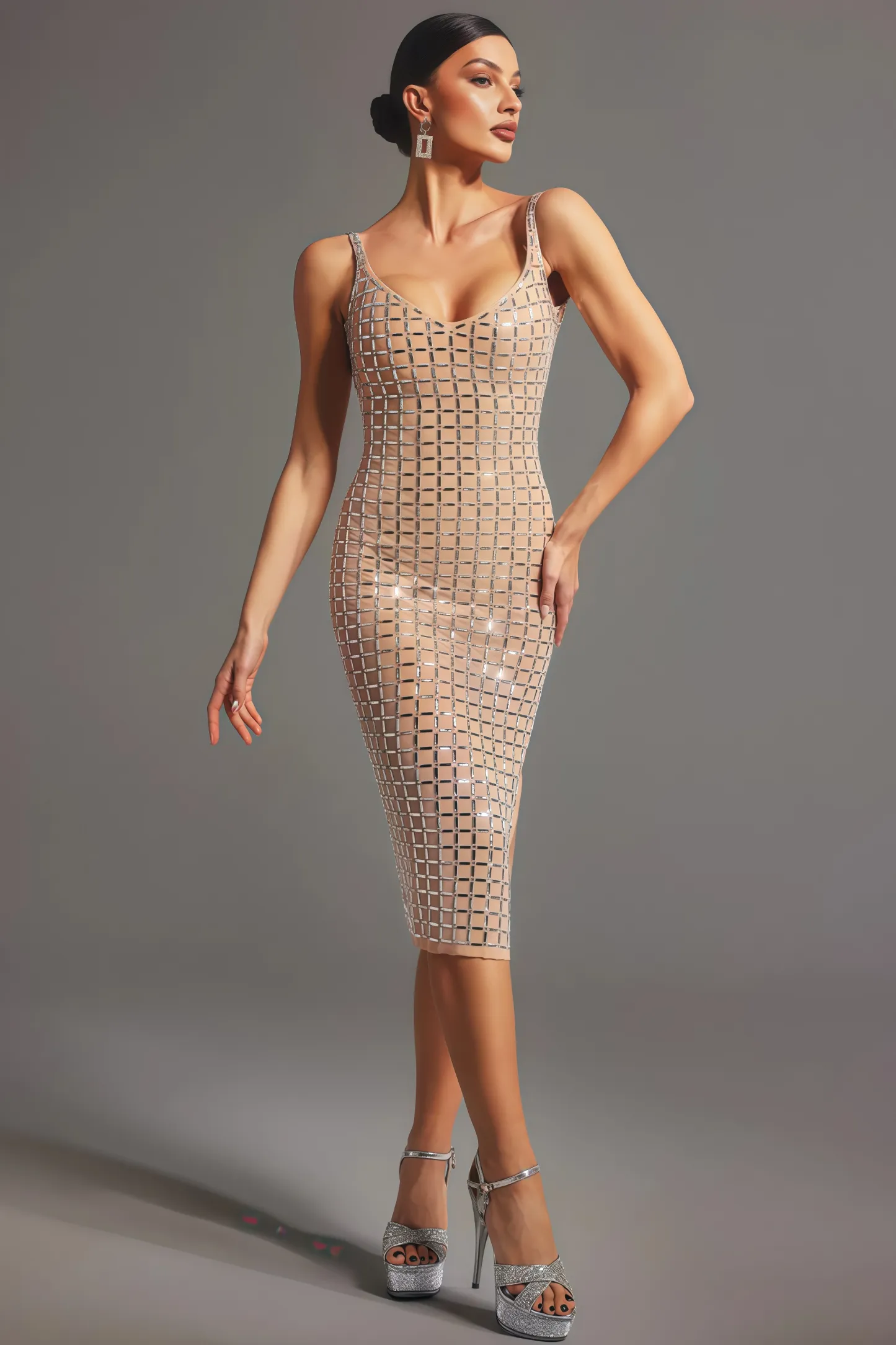 Tilly Sleeveless Diamond Midi Dress