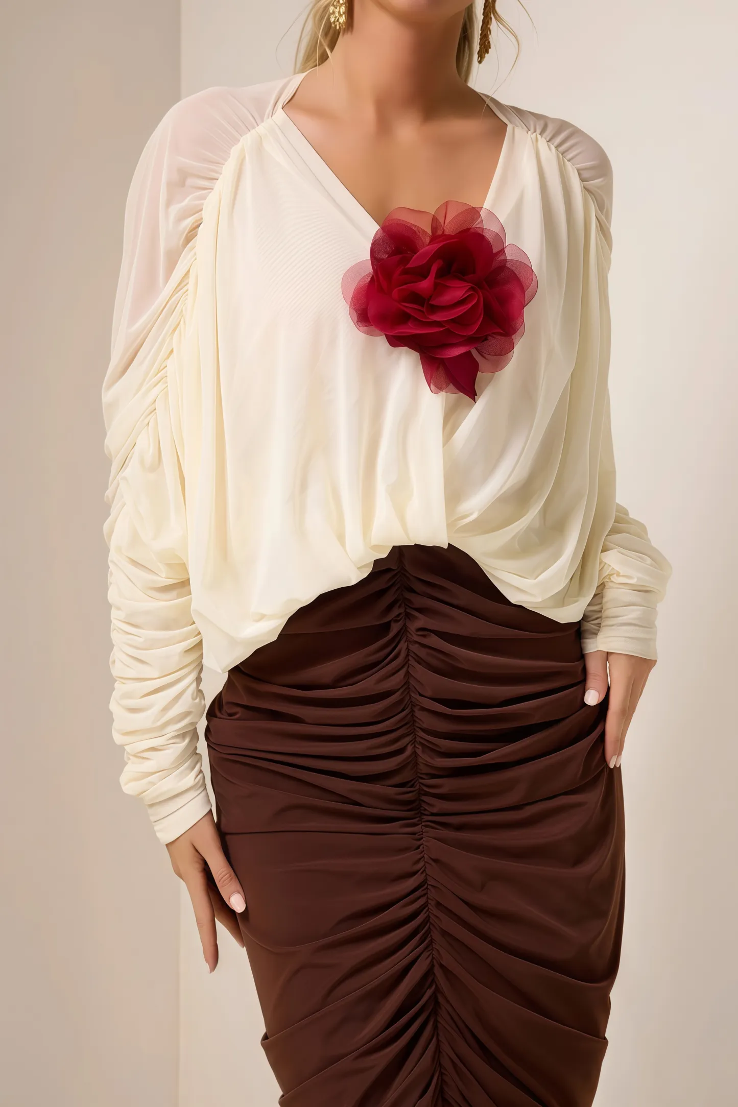 Rebes 3D Flower Shirring V-Neck Midi Dress Set