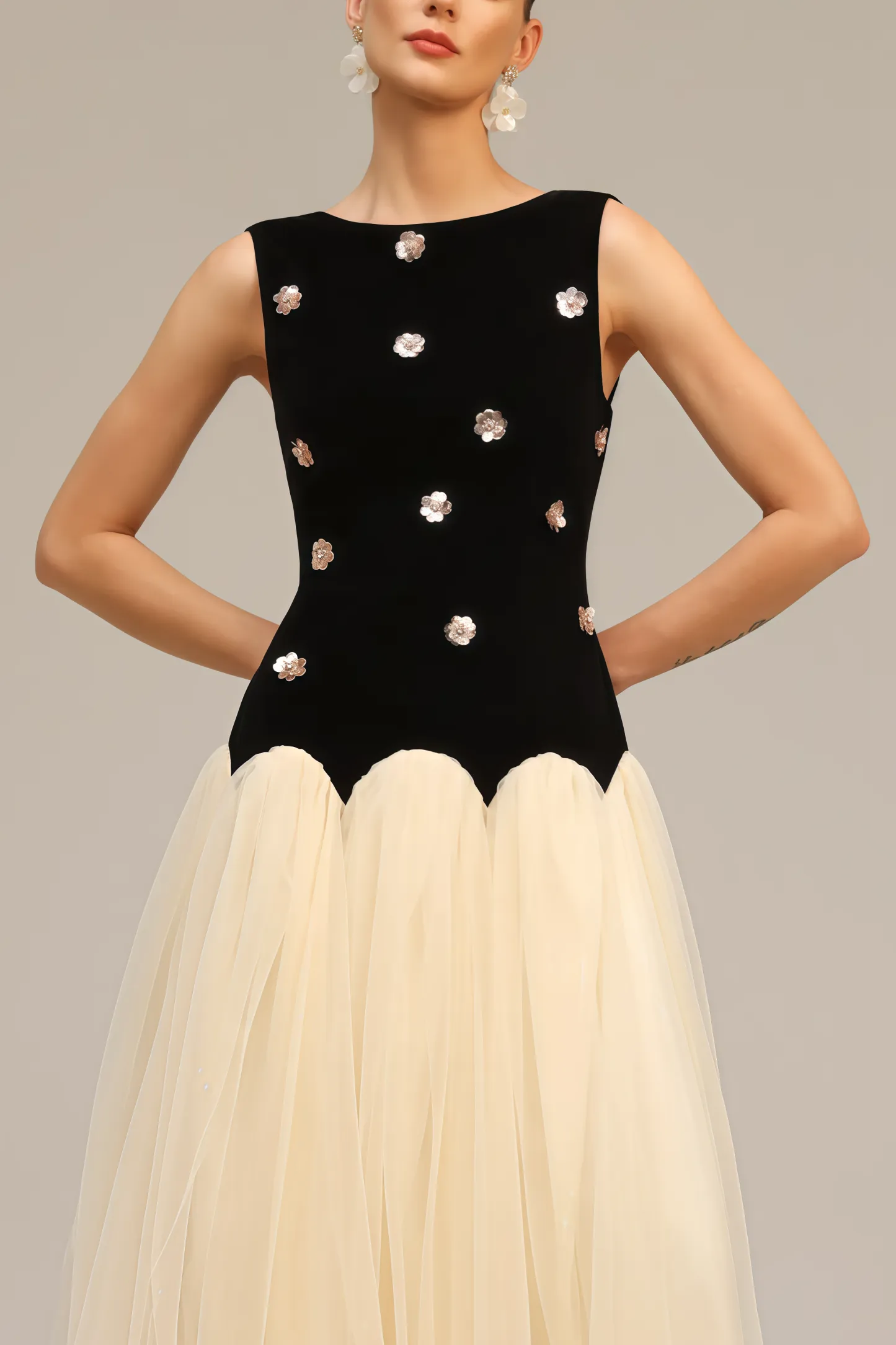 Halcylt Sleeveless Sequin Flowers Maxi Dress