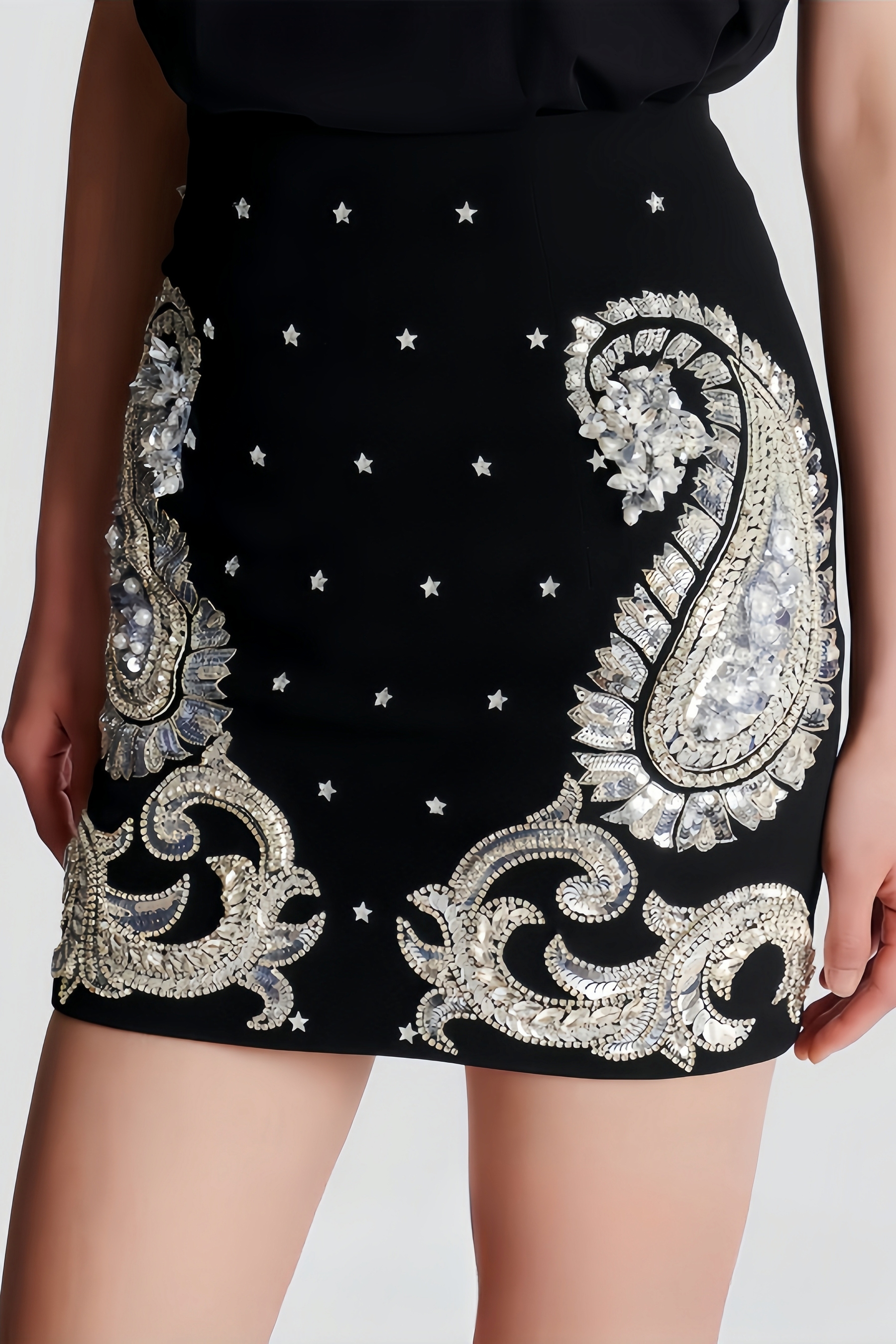 Pira Rhinestone Sequins Hanging Neck Skirt Set