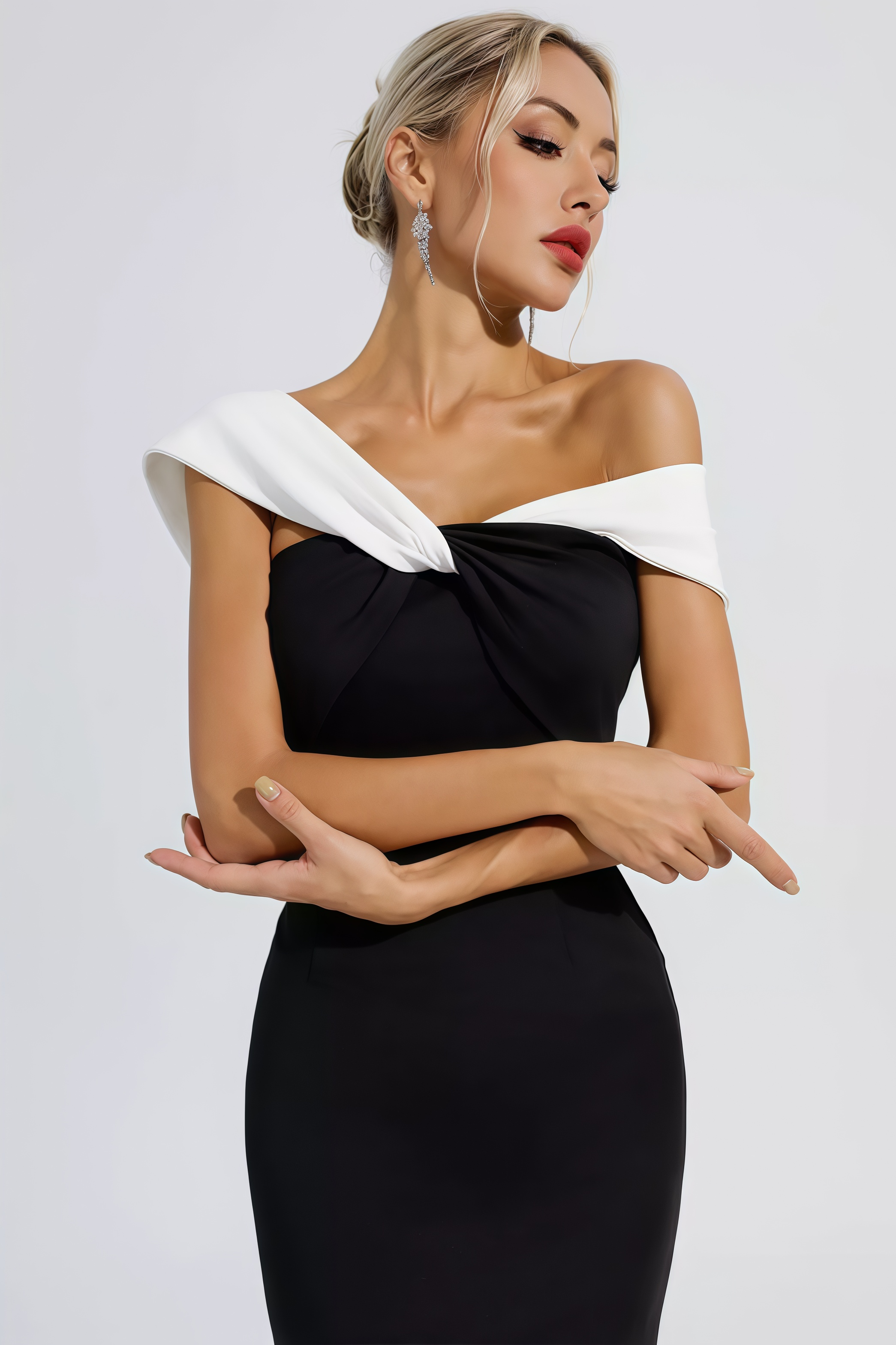 Zora Black Off-Shoulder Mermaid Maxi Dress