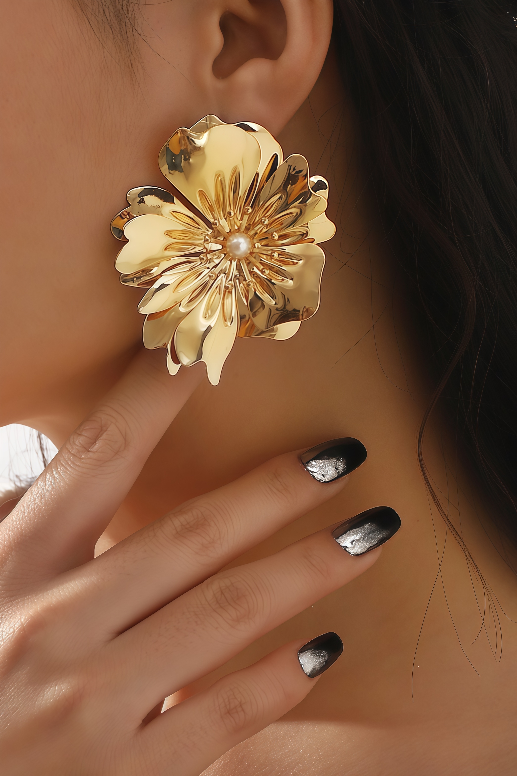 Jethro Large Flower Pearl Necklace