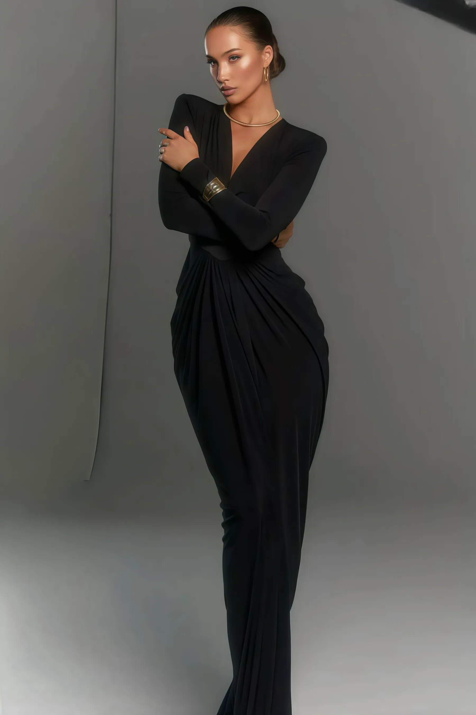 Lynn V-Neck Long Sleeve Split Maxi Dress