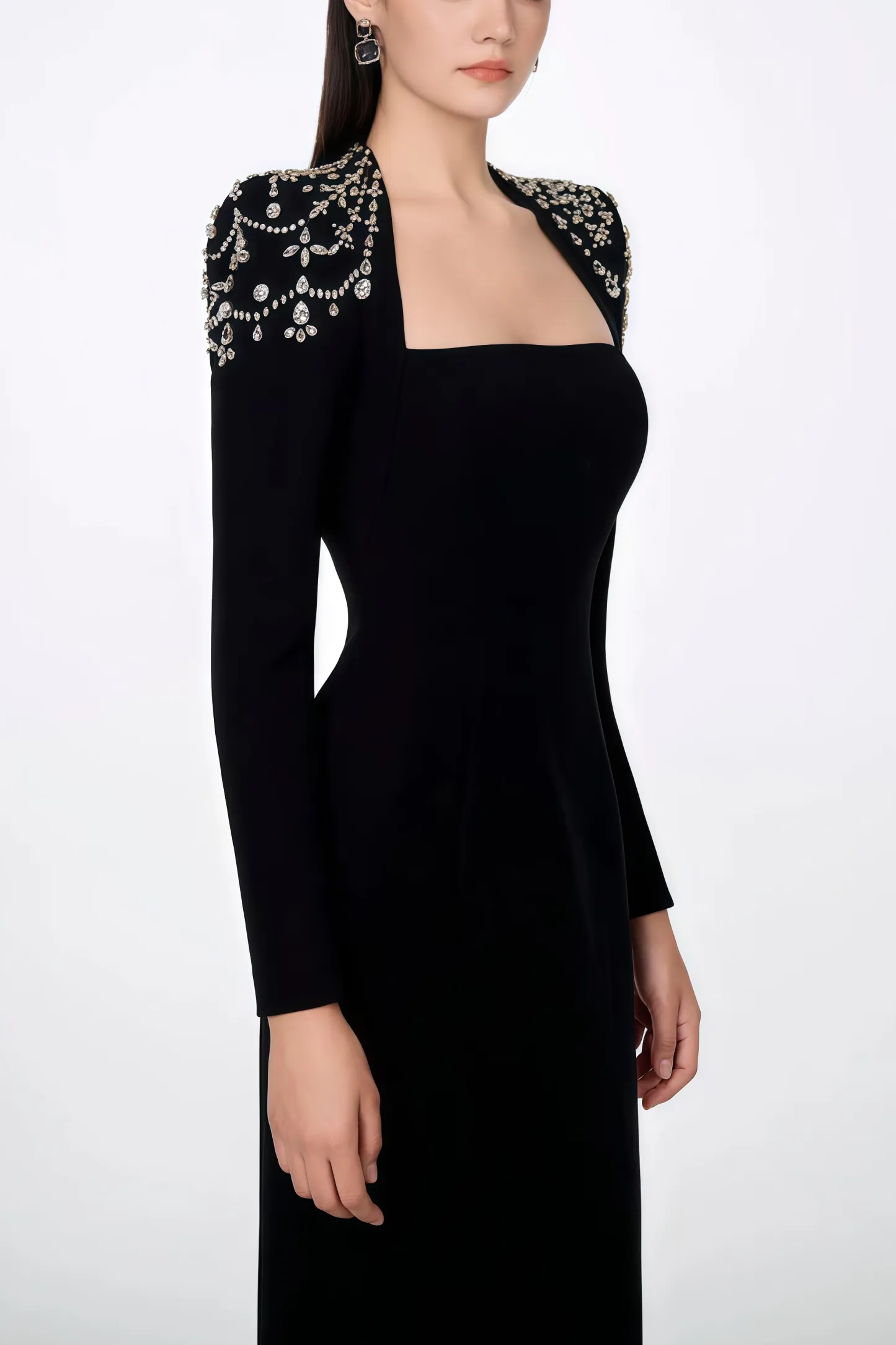 Roxany Queen Anne Neckline Maxi Dress