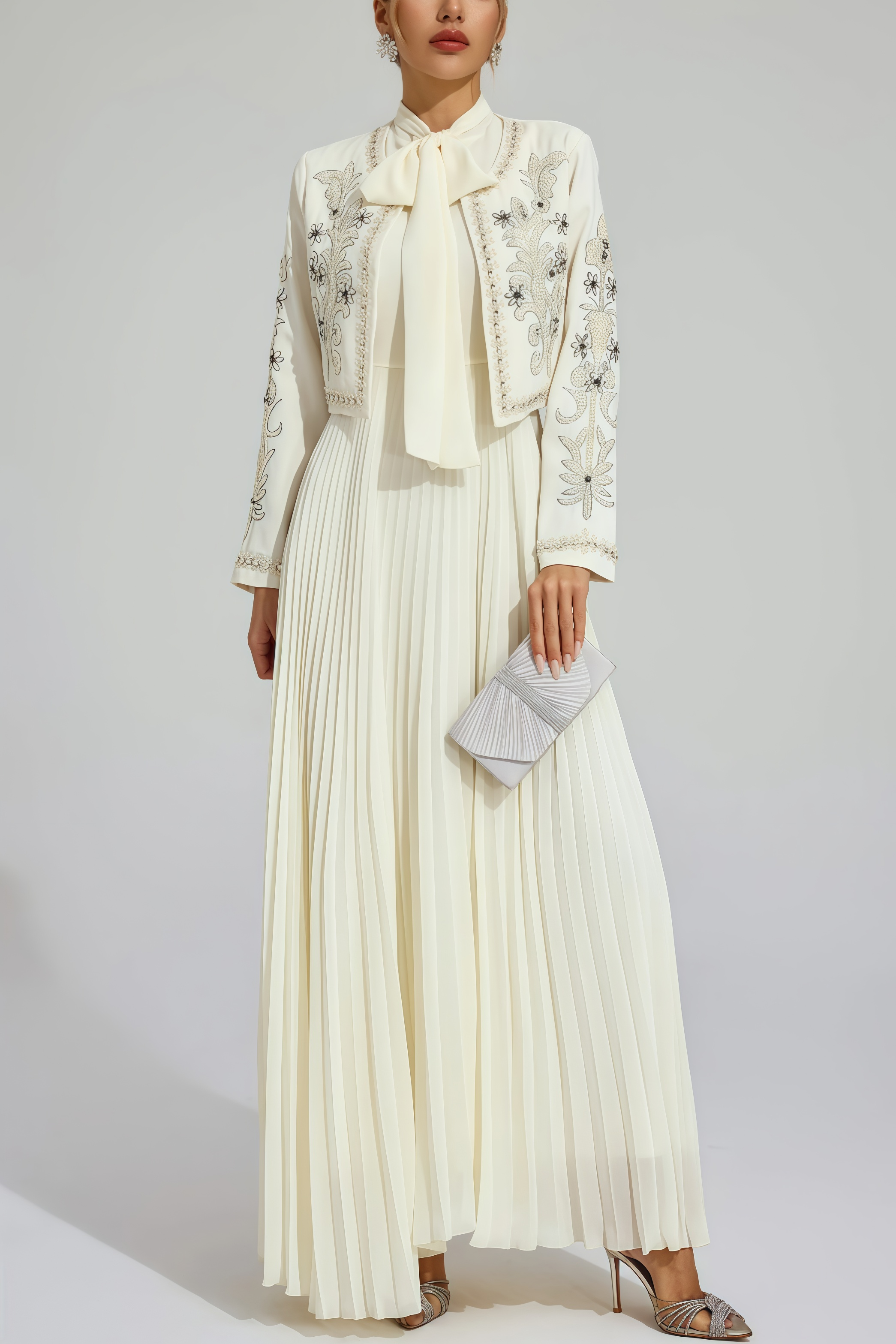 Delsld White Beads Embellished Set
