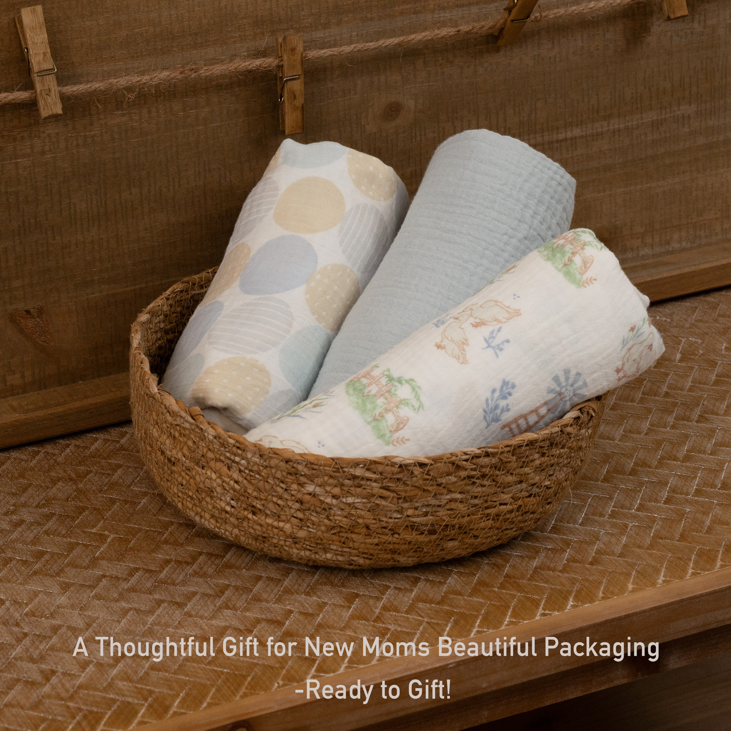 Muslin Swaddle Blankets 3-Pack | 38"x40" | Farm Holidays
