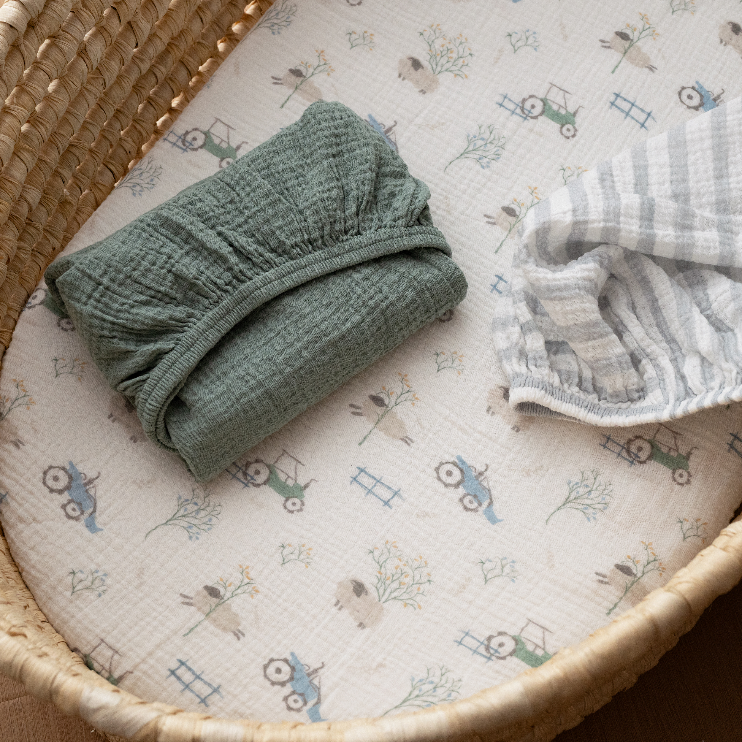 Farm life  | Muslin Bassinet Sheets 3-Pack | 33''*17''
