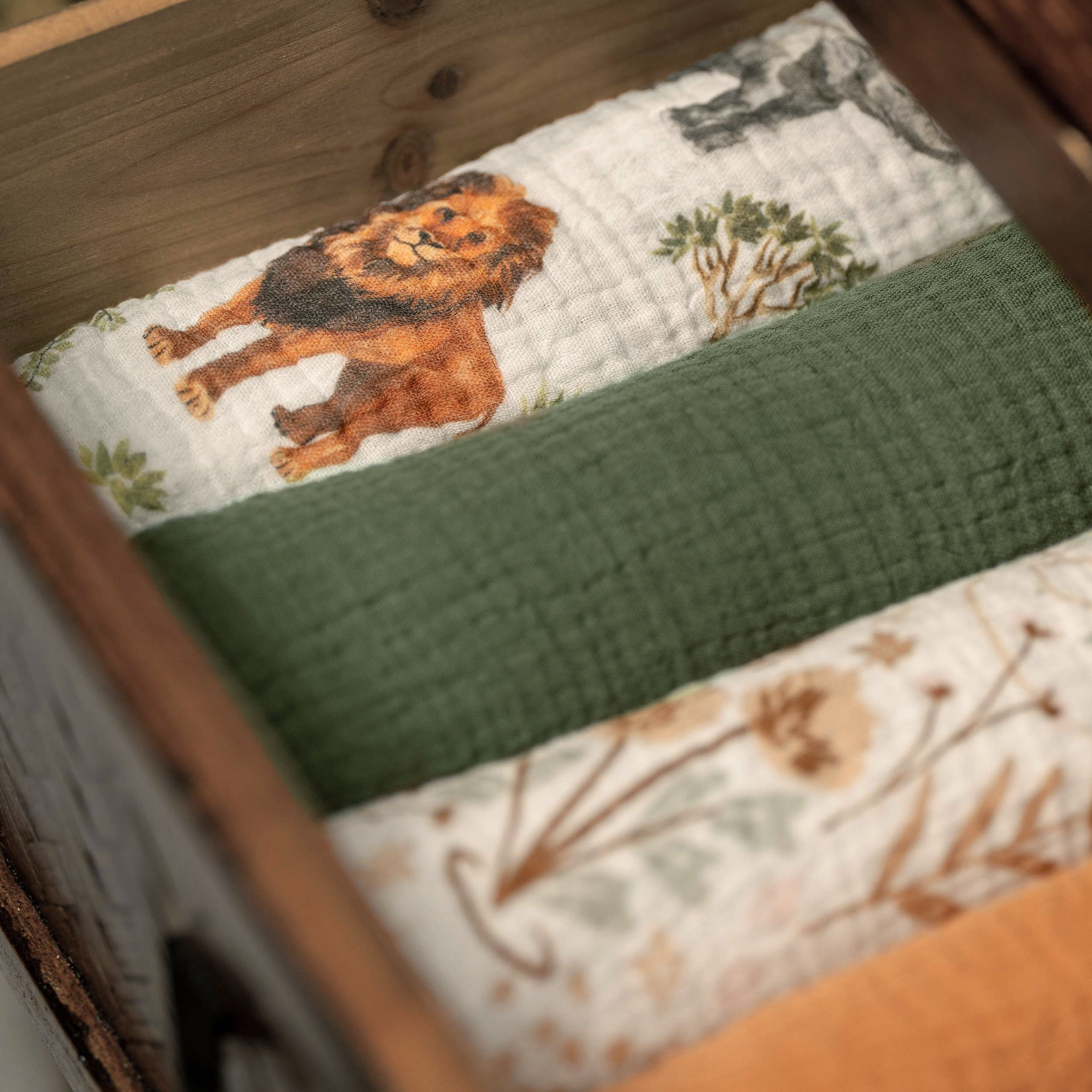 Muslin Swaddle Blankets 2-Pack | 38"x40" | Tropical Africa