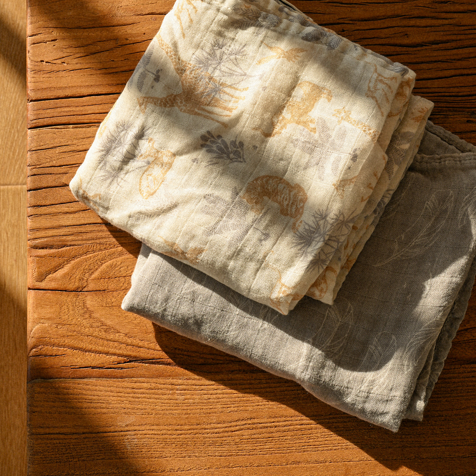 Muslin Swaddle Blankets 6-Pack, 28 X 28" - Tropical Animals