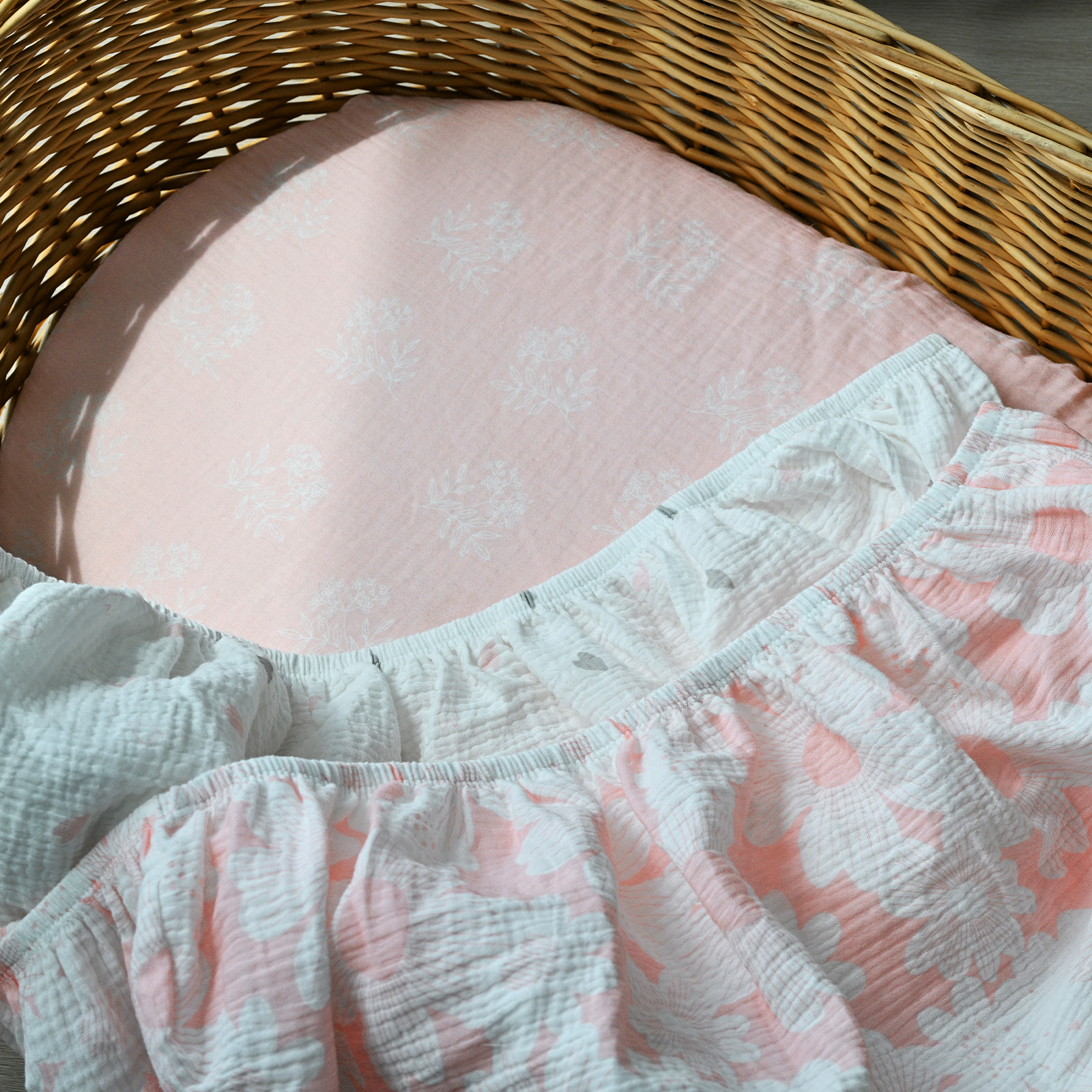 Rosebud  | Muslin Bassinet Sheets 3-Pack | 33''*17''