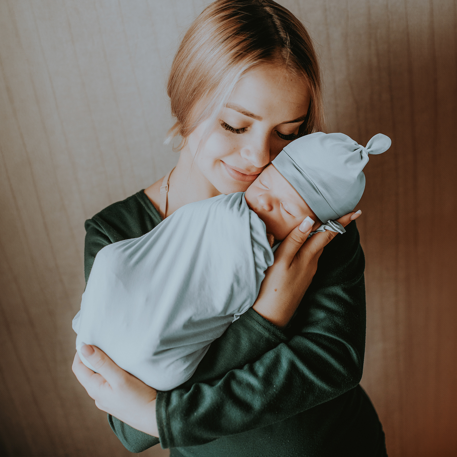 Sky Blue | Baby Swaddle and Hat Set | 33.5*43inch
