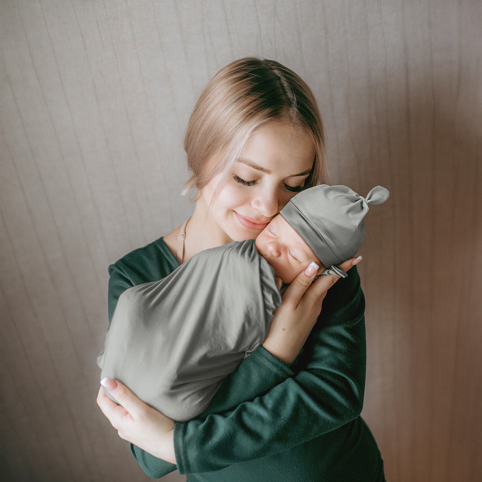 Greyish Green | Baby Swaddle and Hat Set | 33.5*43inch