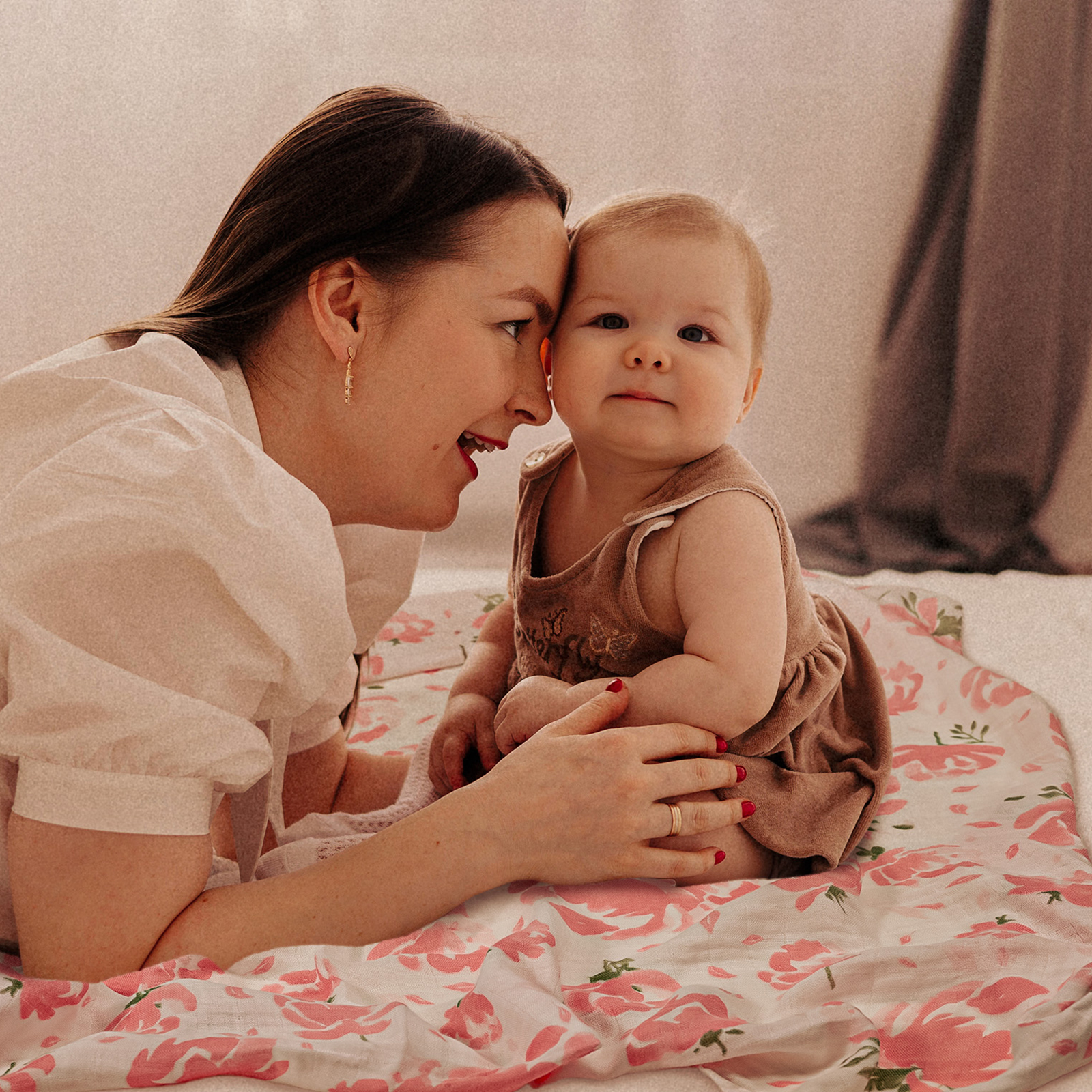 Muslin Swaddle Blankets 4-Pack, 35"x40" - Flower