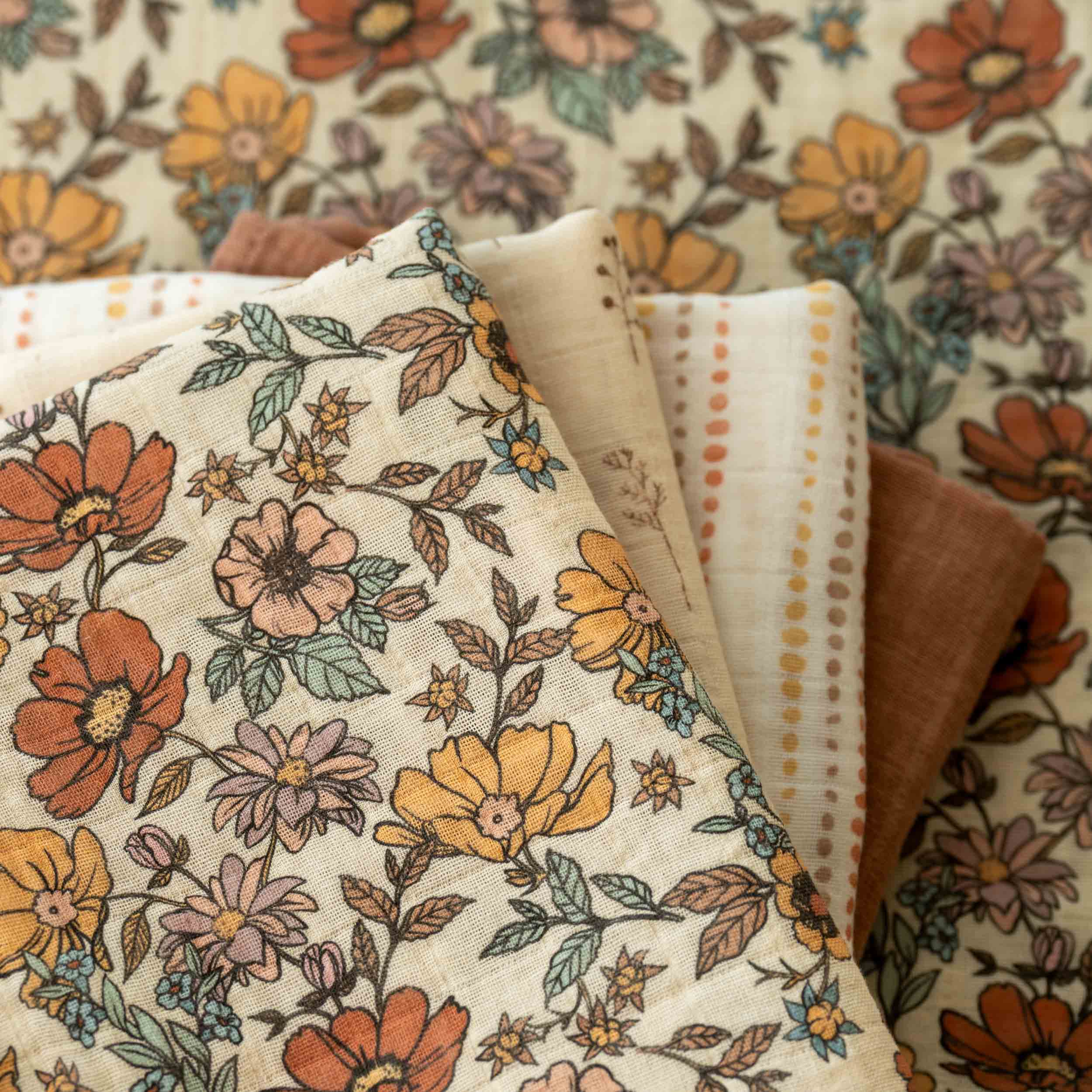 Muslin Swaddle Blankets 4-Pack | 31.5x43" | Vintage Flowers