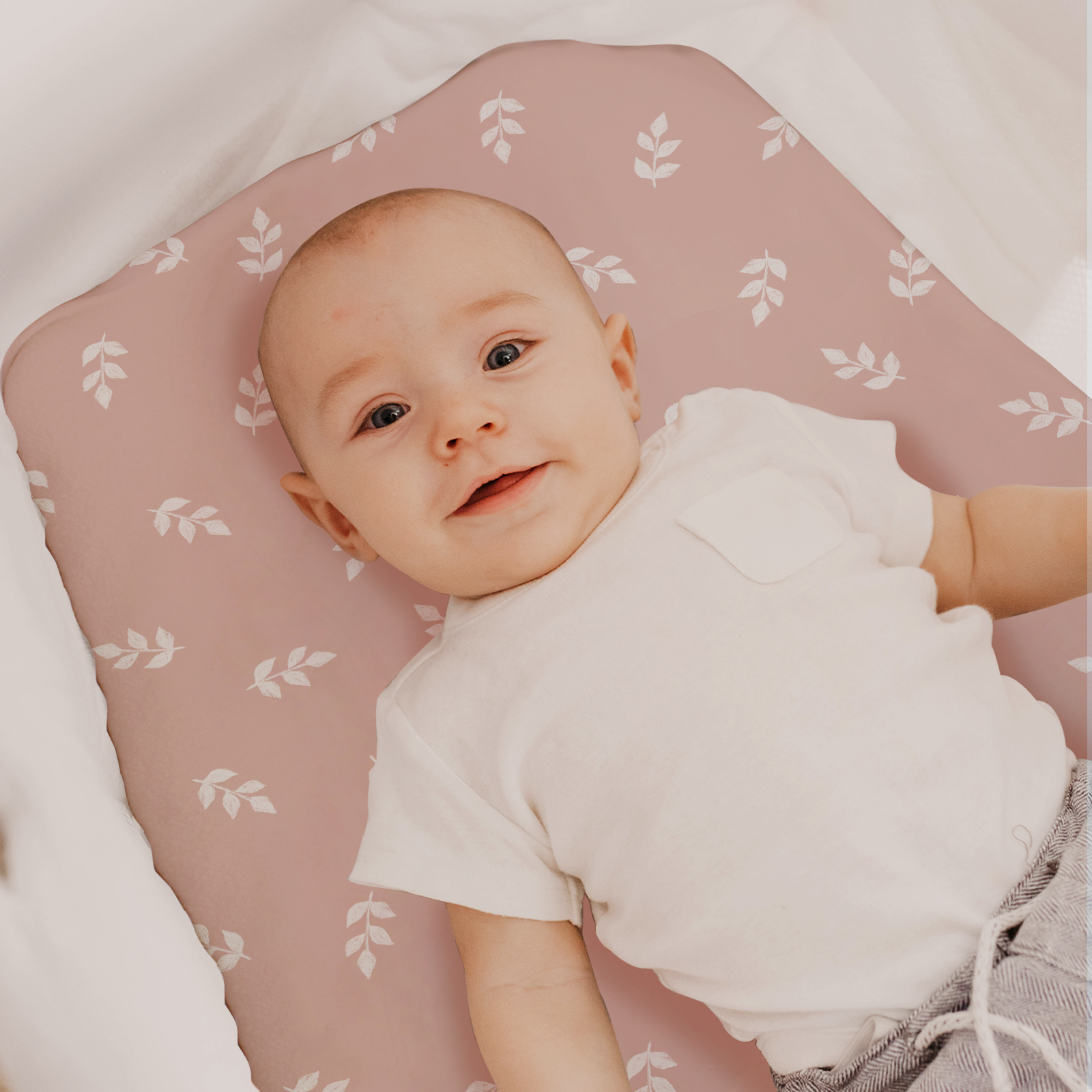 Deer & Rose | Soft Microfiber Fitted Change Pad Cover & Bassinet Sheets 4 Pack | 16''*32''