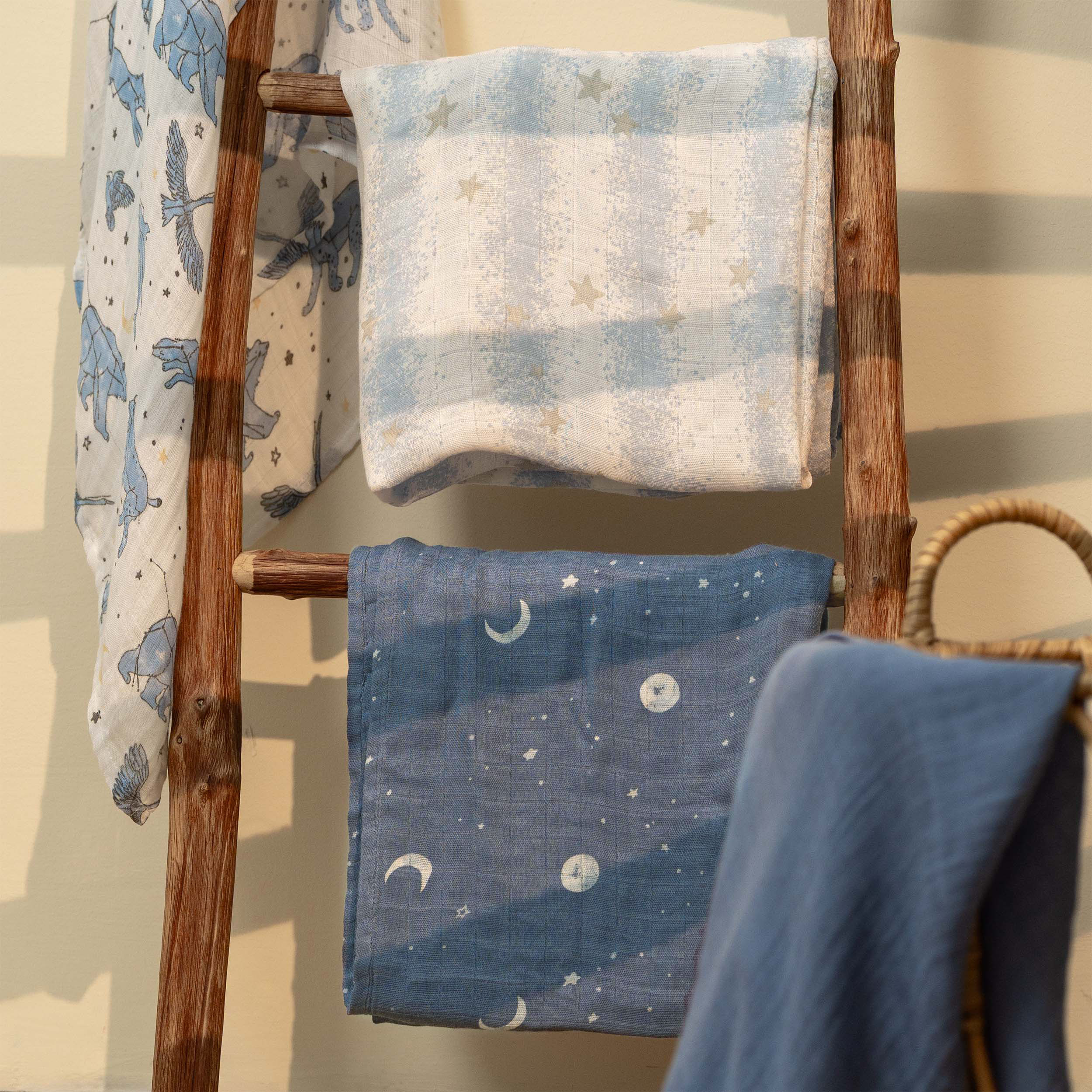 Muslin Swaddle Blankets 4-Pack | 35"x40" | Star