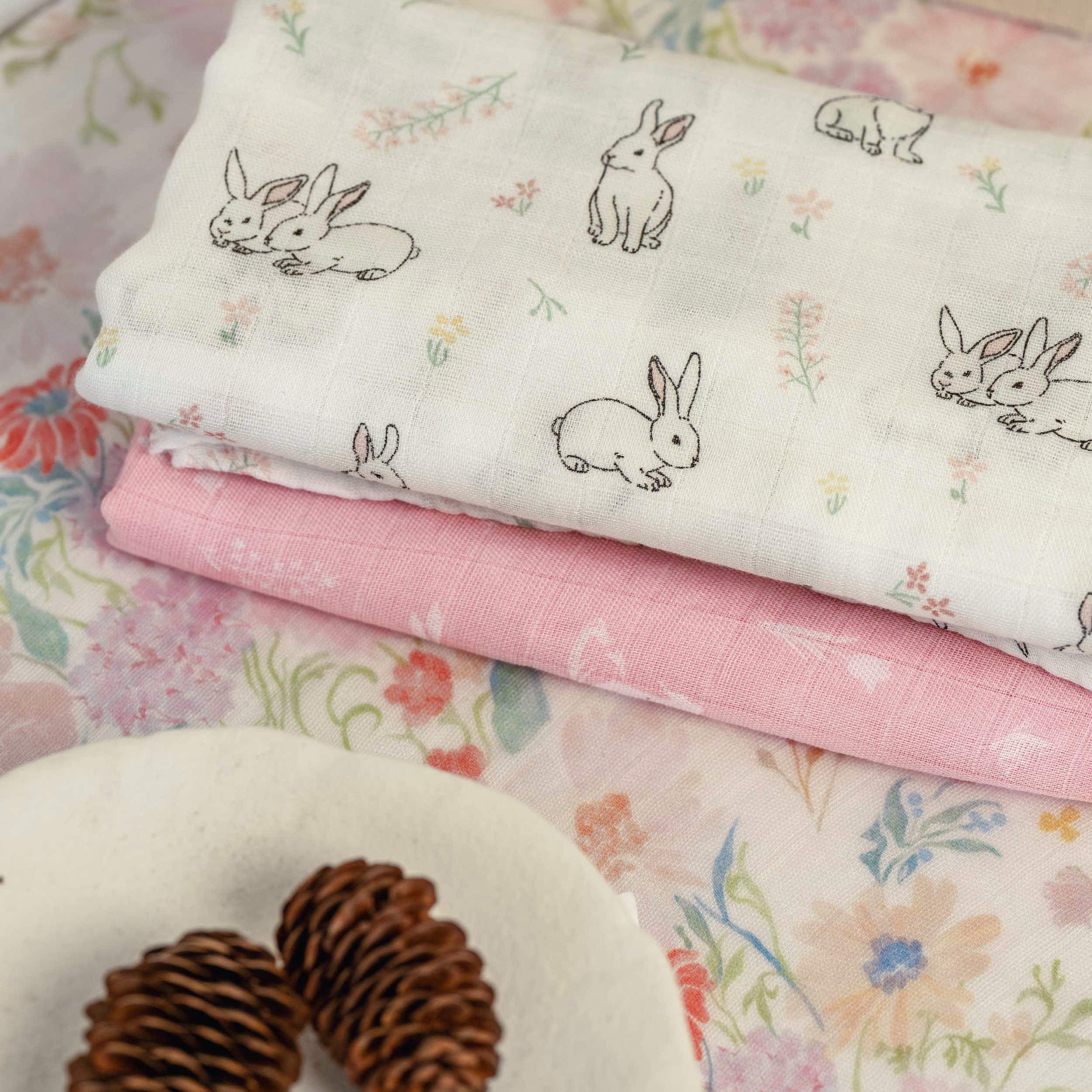 Muslin Swaddle Blankets 2-Pack | 35"x40" | Looking for Spring