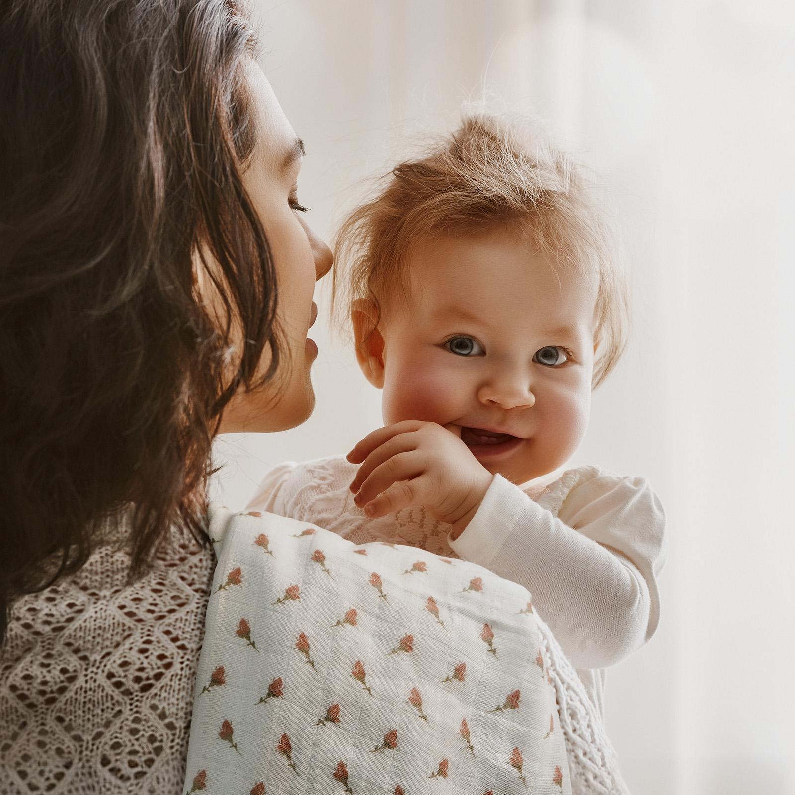 Muslin Swaddle Blankets 4-Pack | 31.5x43.3" | Elegant Flowers