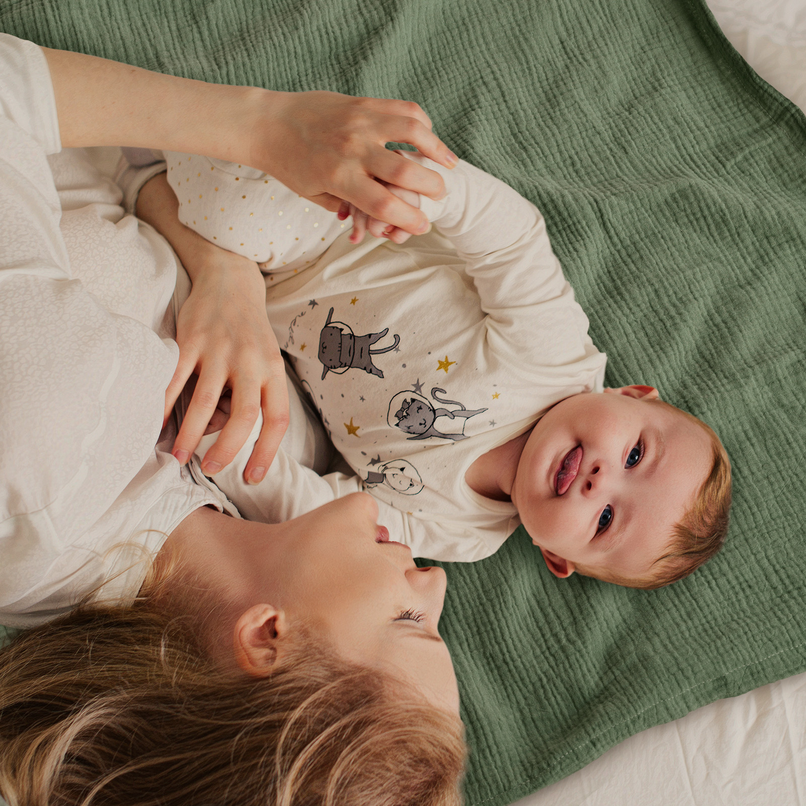 Greenery | Muslin and Fleece Plush Dot Blanket | 30''*40''