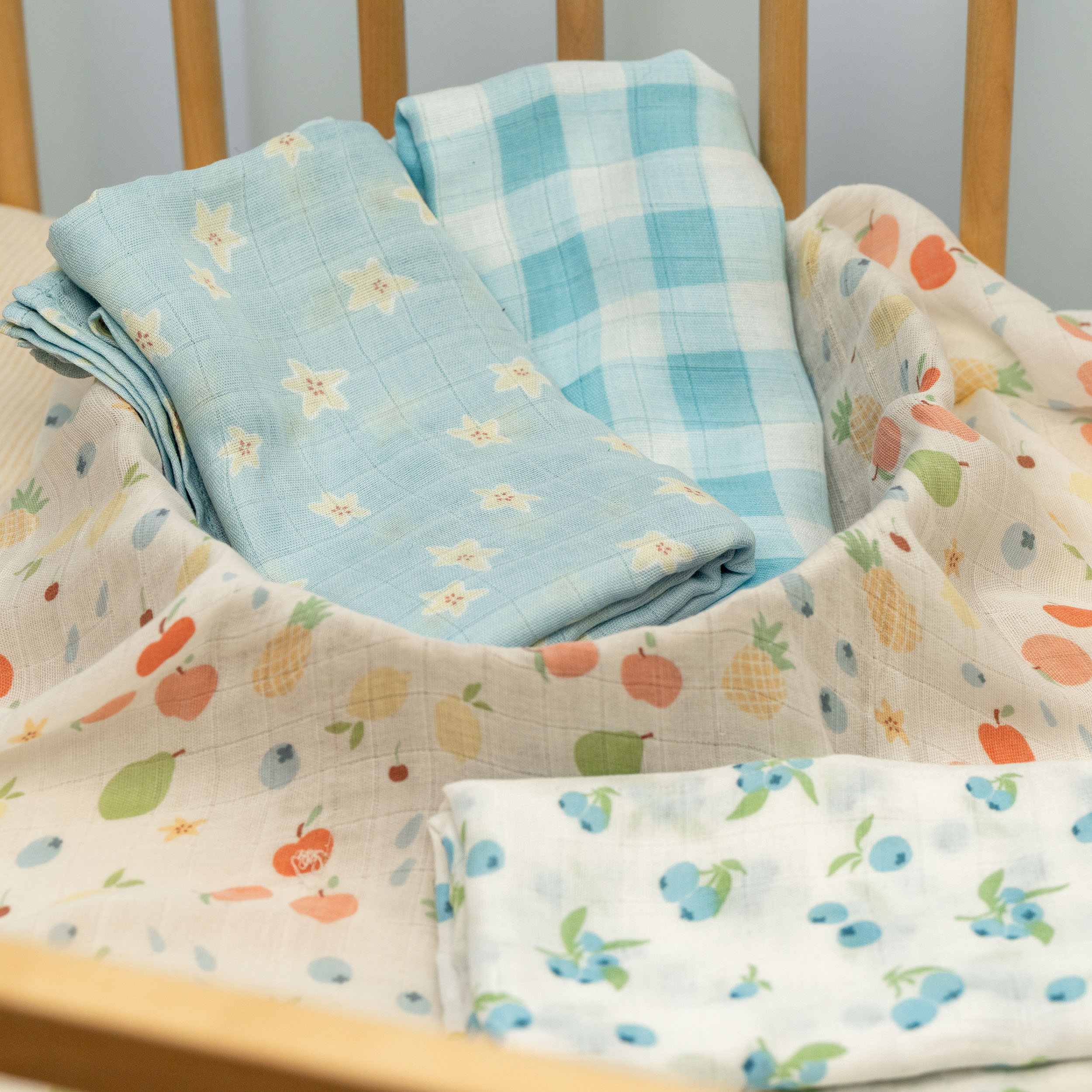 Muslin Swaddle Blankets 4-Pack | 35"x40" | Azure Berry Dream