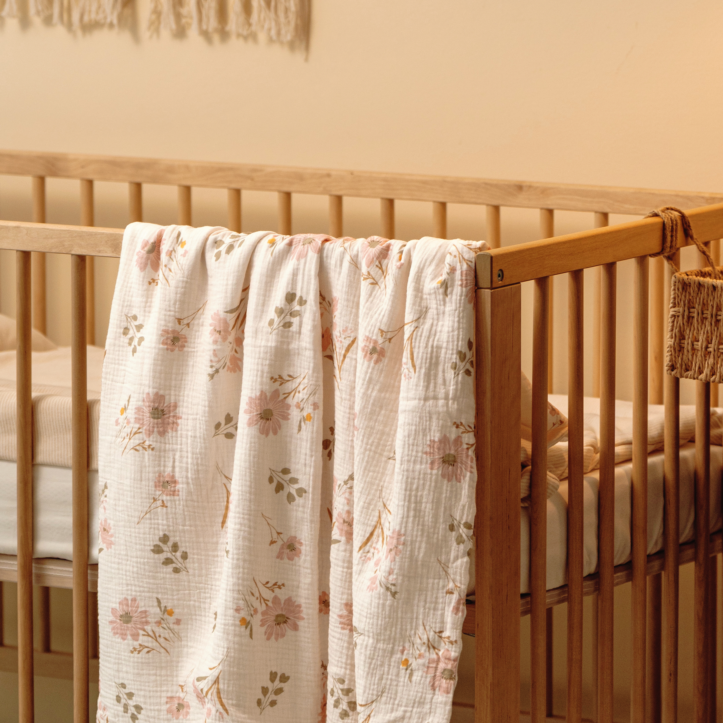 Spring is in the Air | Muslin and Fleece Plush Dot Blanket | 30''*40''