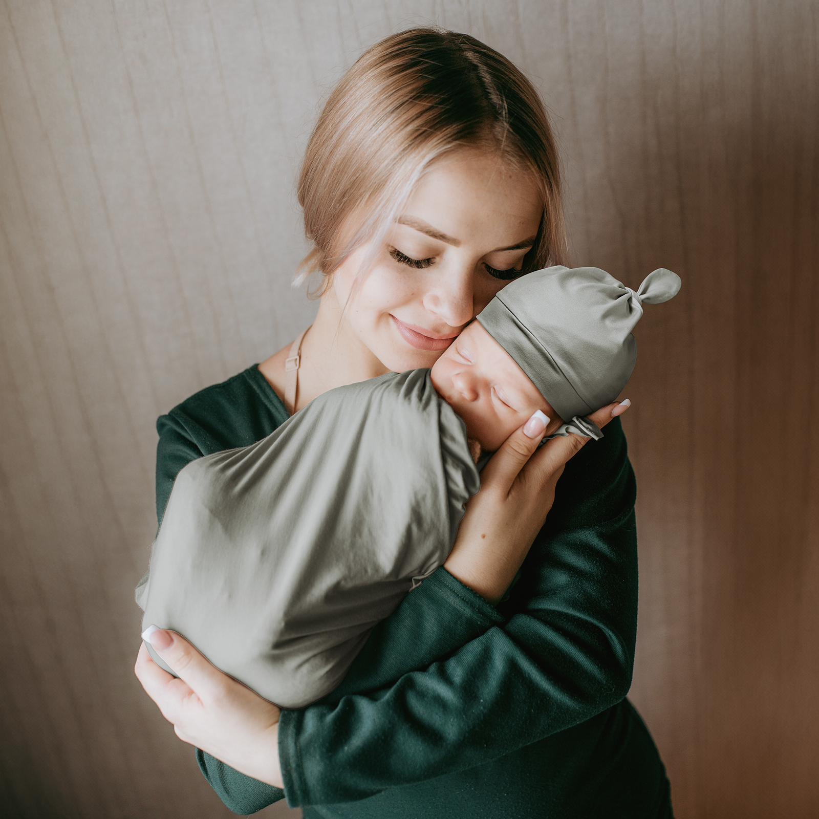 Stone | Baby Swaddle and Hat Set | 33.5*43inch